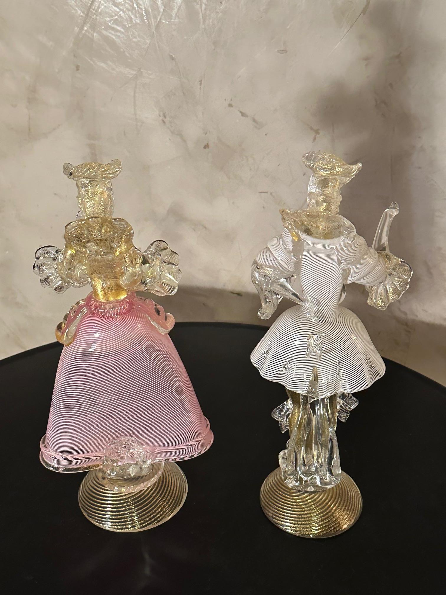 Paire de personnages vénitiens en verre de Murano du 20e siècle, années 1950 en vente 5