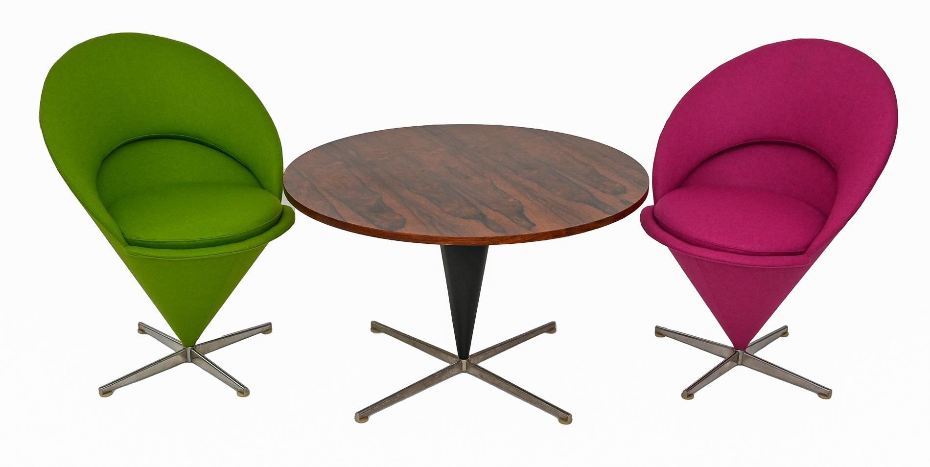 20th Century Verner Panton Seating Group Four Cone Chairs And Table 2