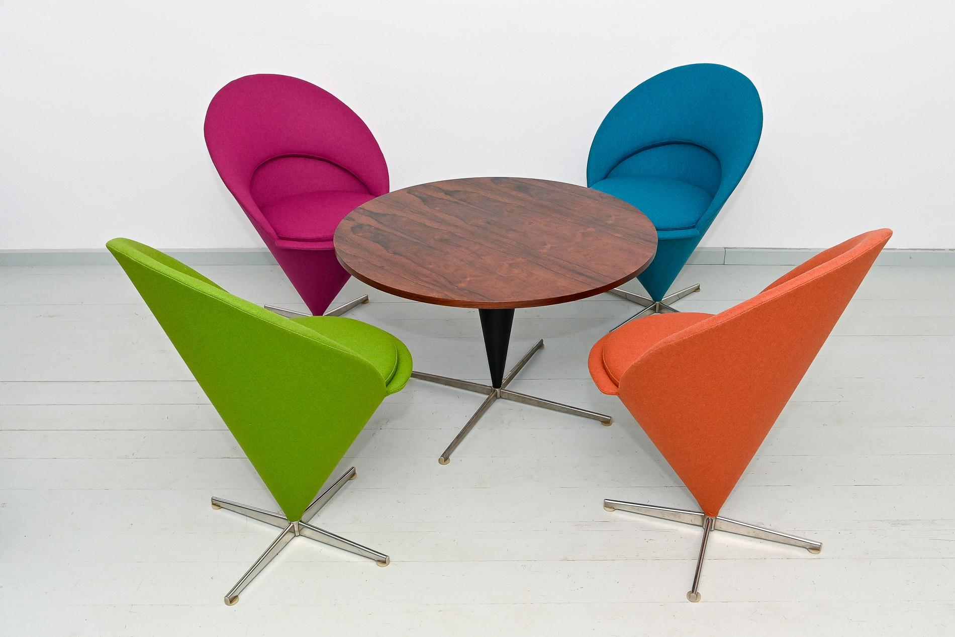 20th Century Verner Panton Seating Group Four Cone Chairs And Table 3