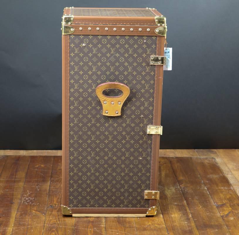 Late 20th Century 20th Century Very Rare and Exquisite Louis Vuitton Stokowski Writing Desk Trunk For Sale