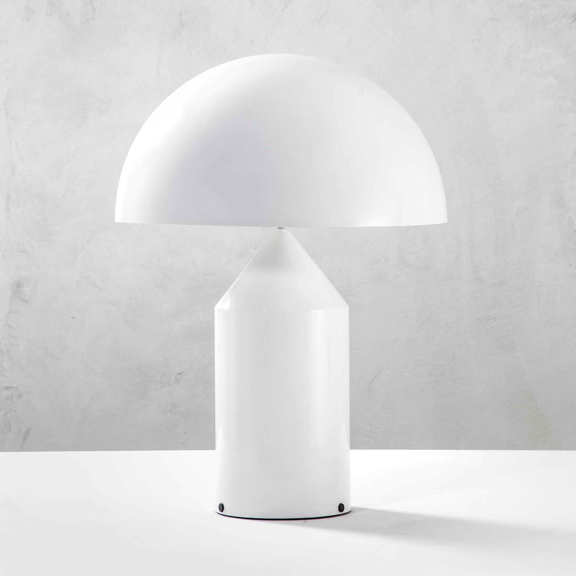 Mid-Century Modern 20th Century Vico Magistretti for Oluce Table Lamp 