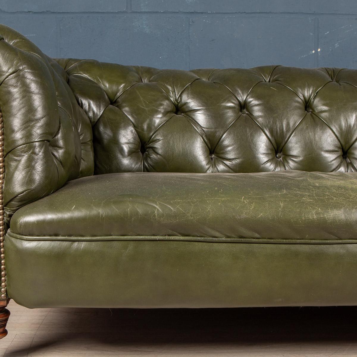 20th Century Victorian Green Leather Chesterfield Sofa, c.1900 8