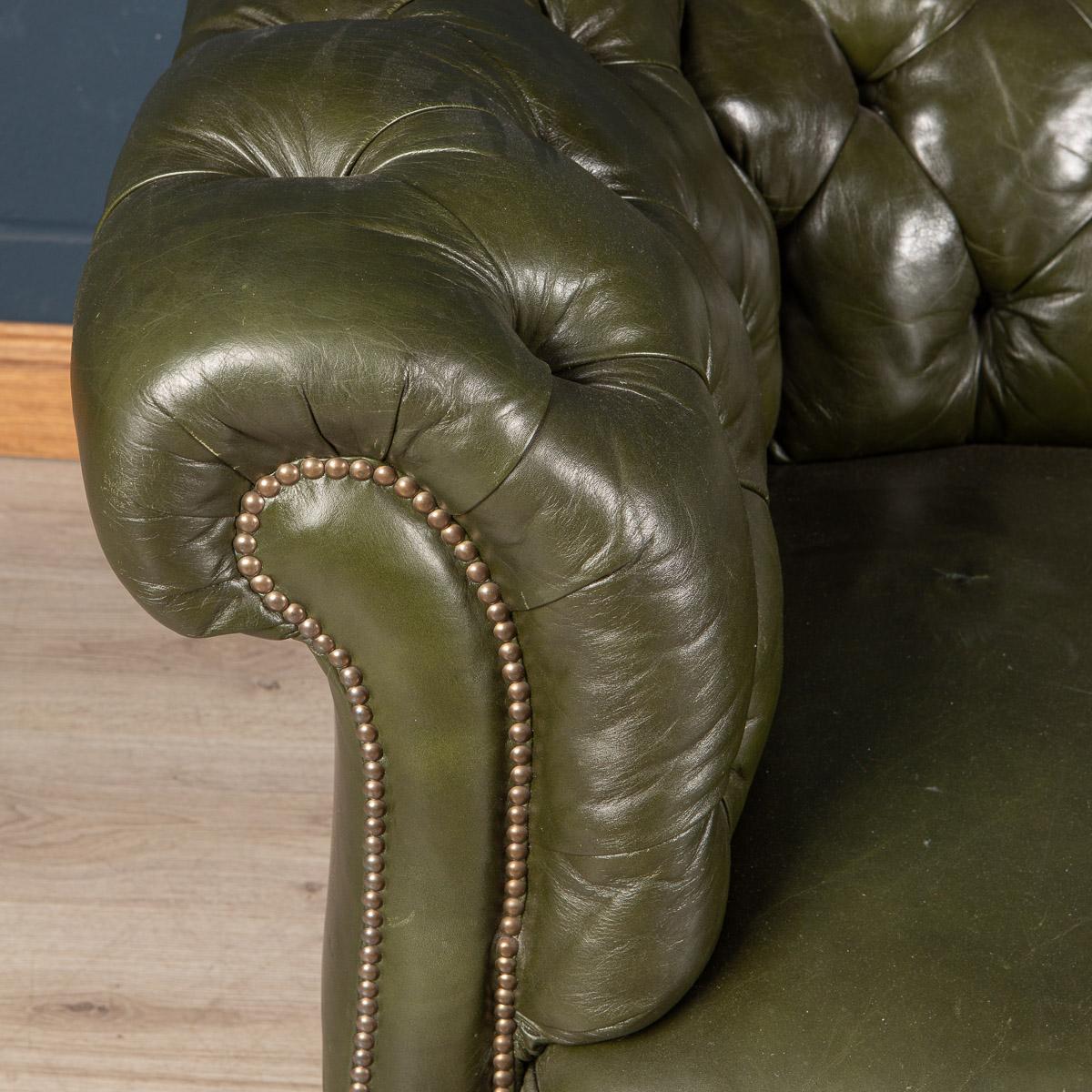 20th Century Victorian Green Leather Chesterfield Sofa, c.1900 3