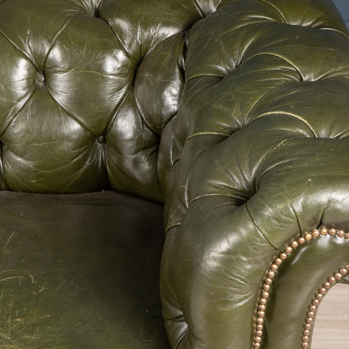 20th Century Victorian Green Leather Chesterfield Sofa, c.1900 5
