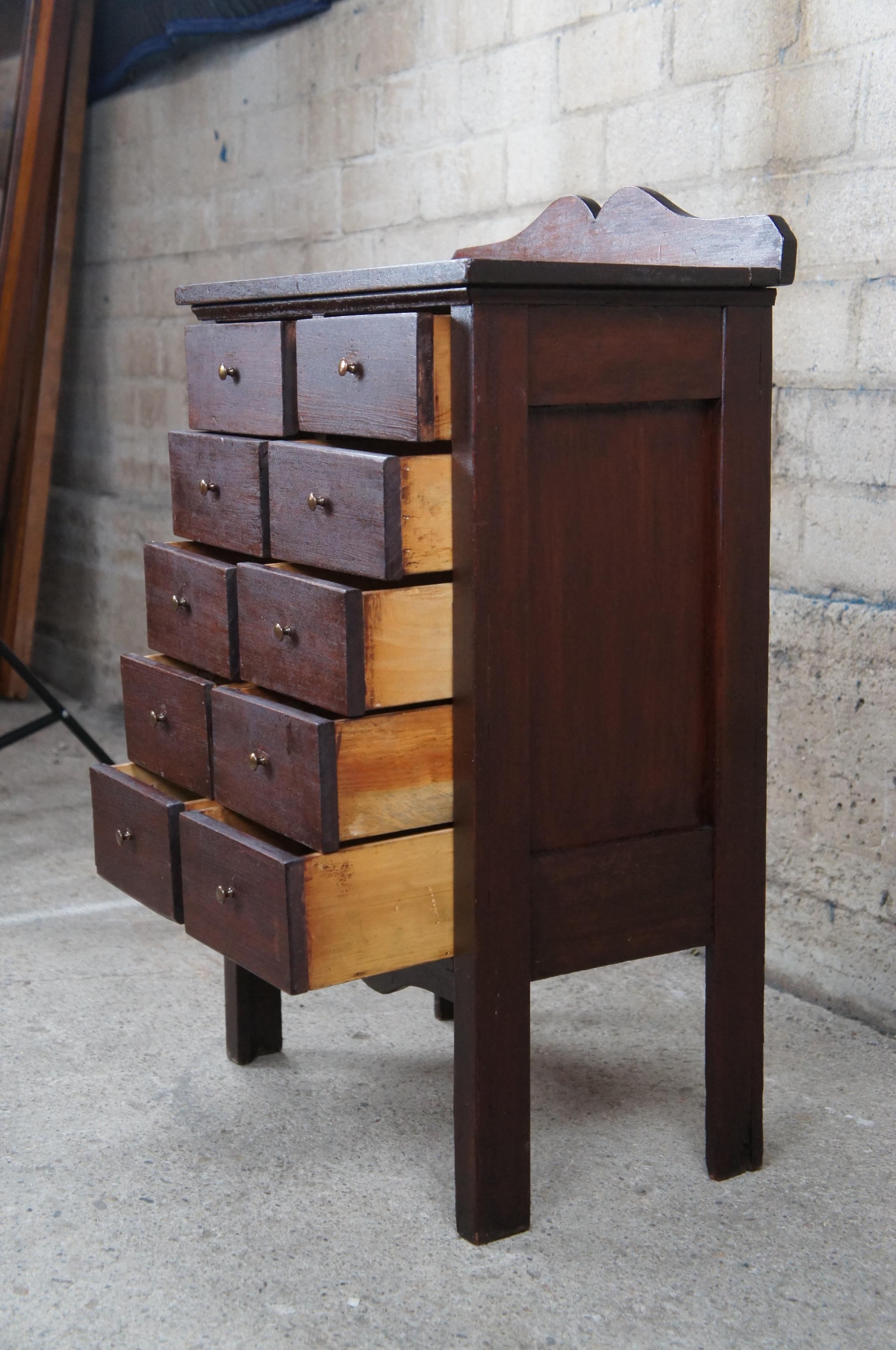 20th Century Victorian Revival Pine Apothecary Cabinet Side End Table Chest In Good Condition For Sale In Dayton, OH