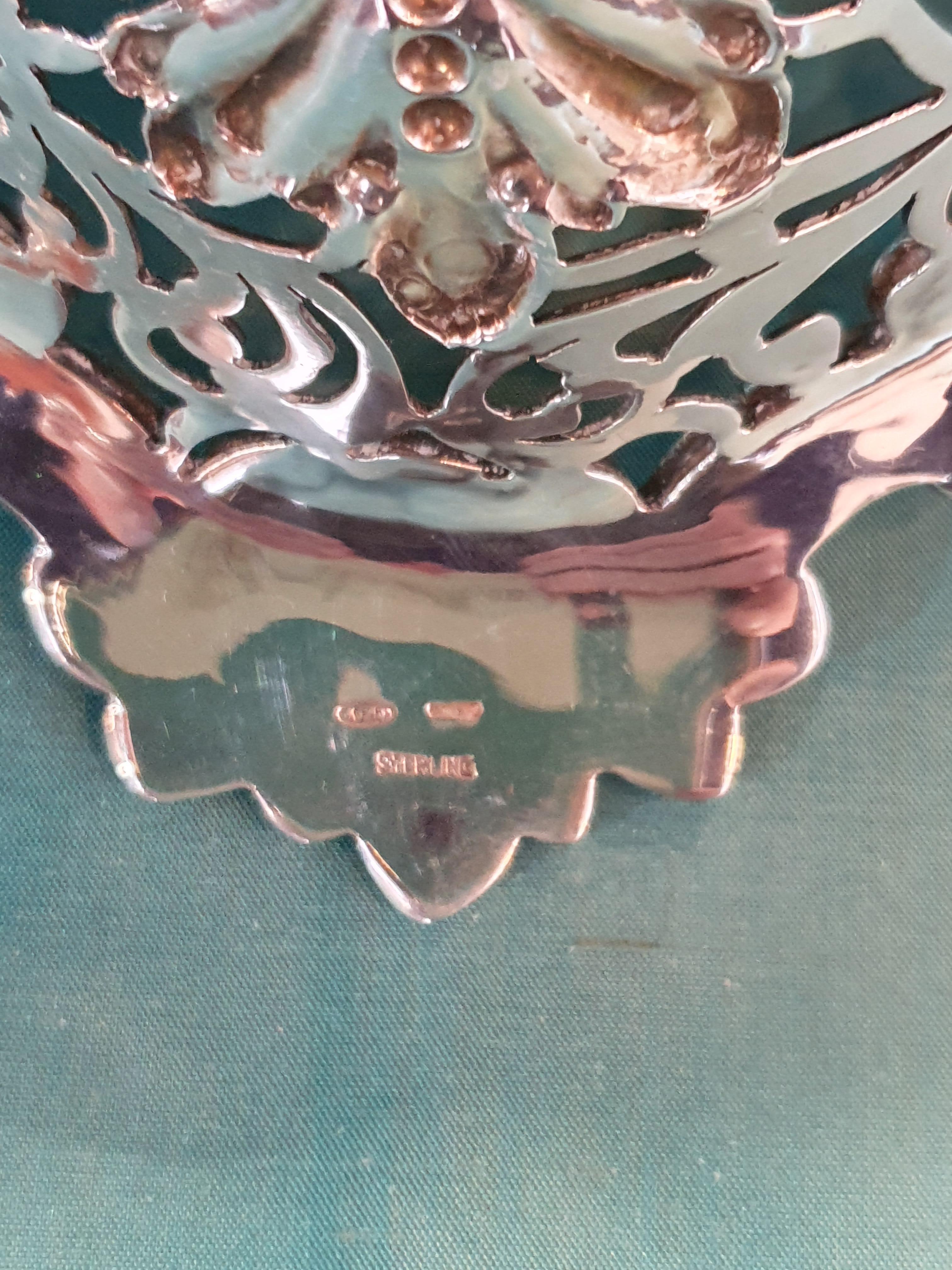 Epergne de plata de ley de estilo victoriano del siglo XX, Italia, 1998 en venta 4