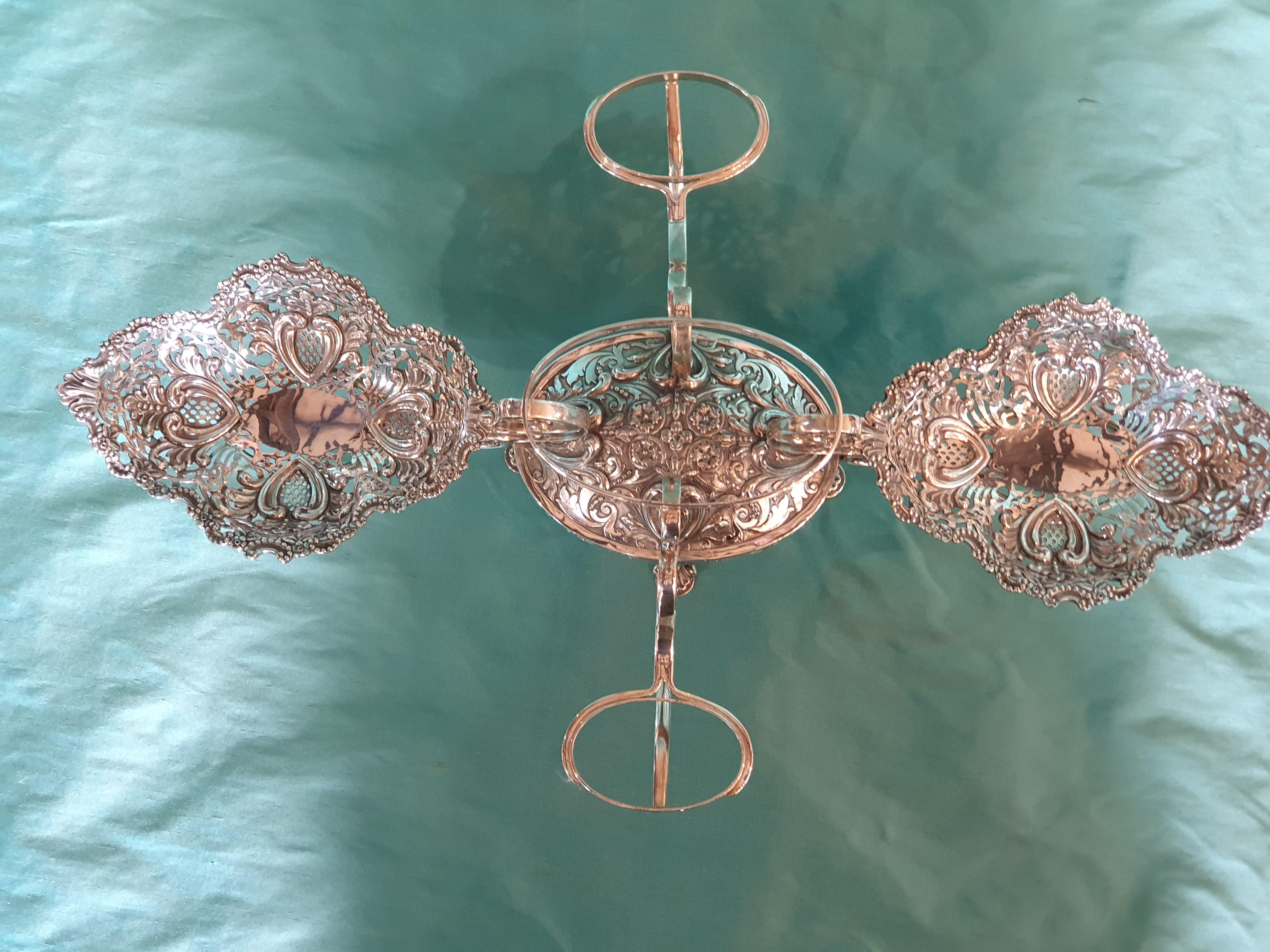 20th Century Victorian Style Handcrafted Sterling Silver Epergne, Italy, 1998 For Sale 1