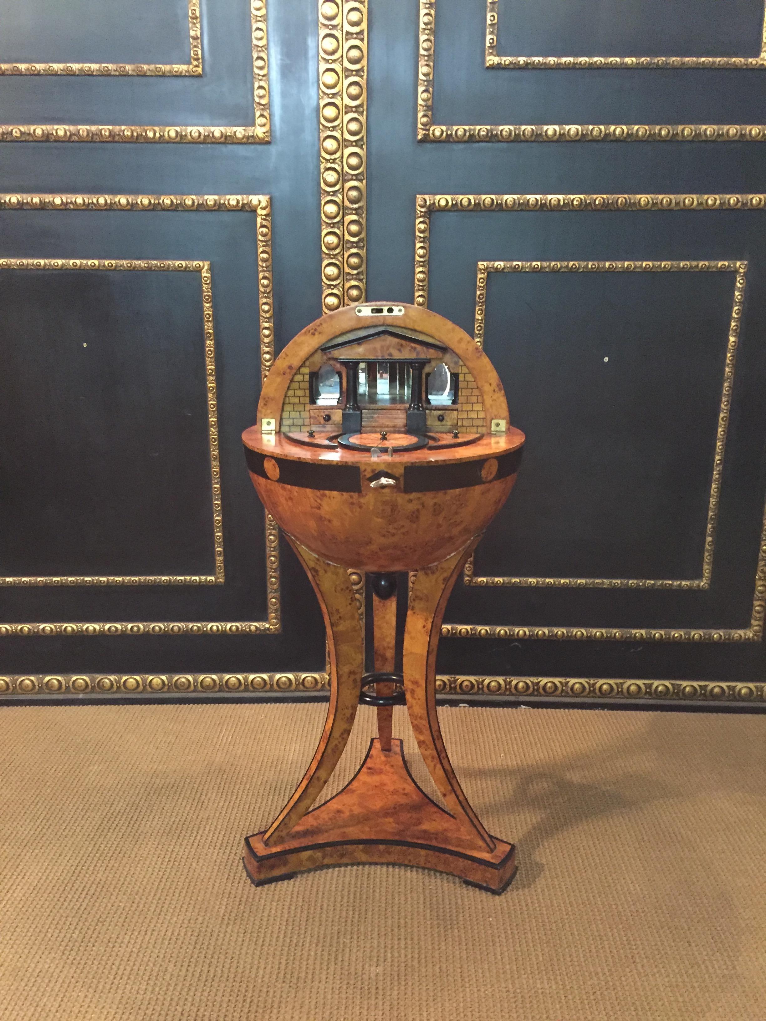20th Century Vienna Biedermeier Style Globe Sewing Table In Good Condition In Berlin, DE
