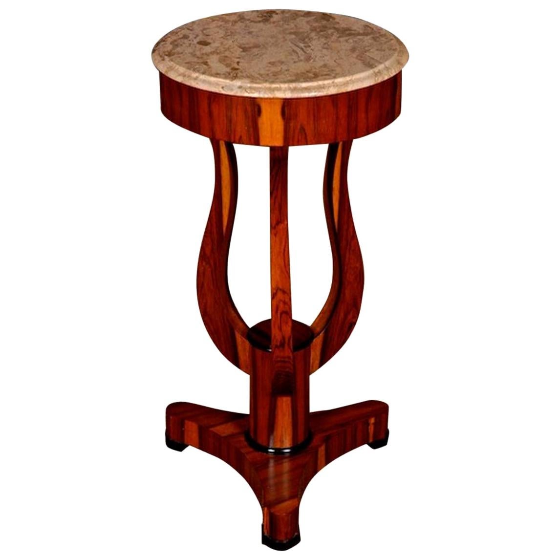 Table d'appoint de style Biedermeier viennois du XXe siècle