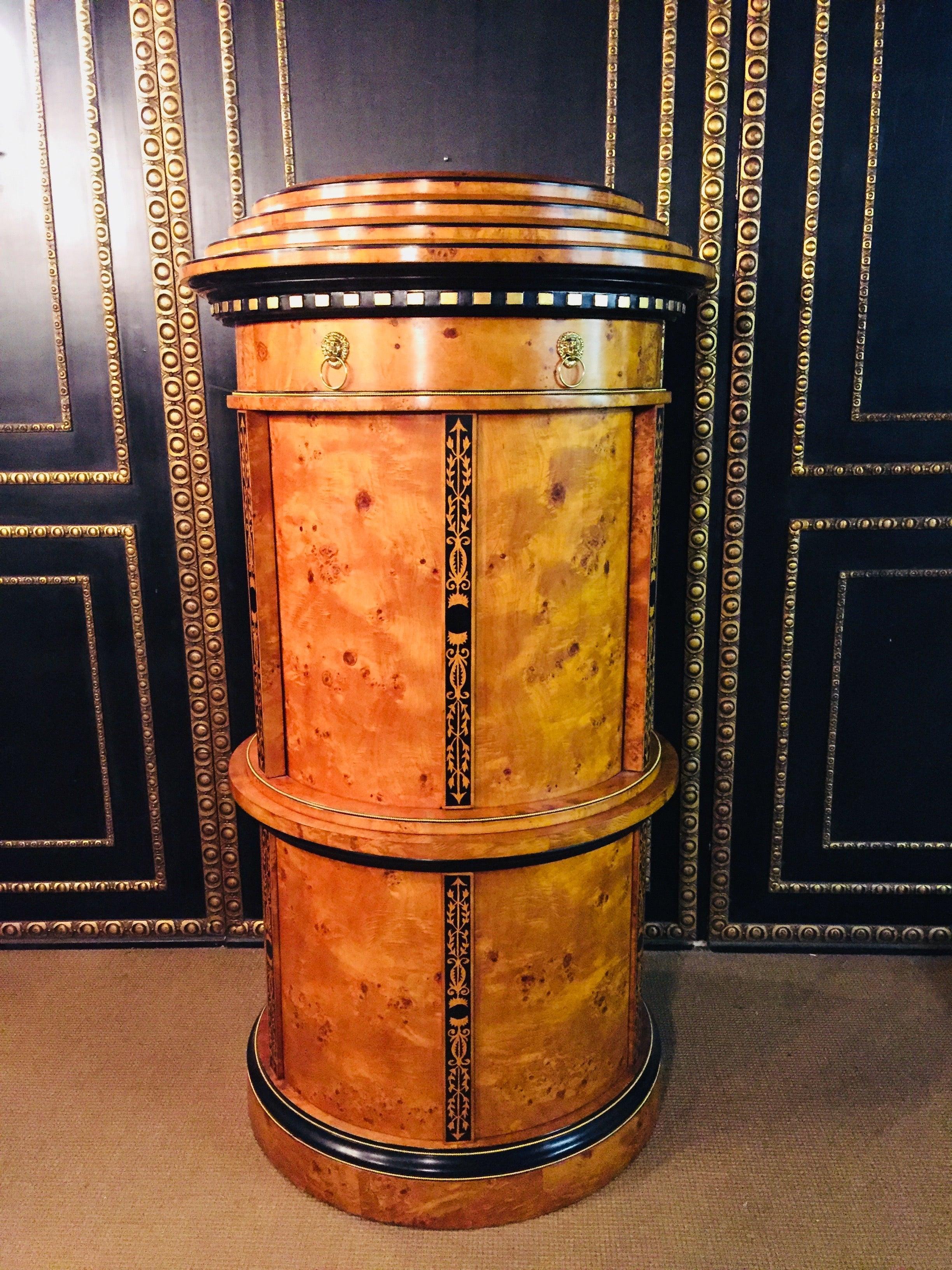 Secrétaire de style Biedermeier de Vienne du 20ème siècle d'après Johann Hrle en vente 4