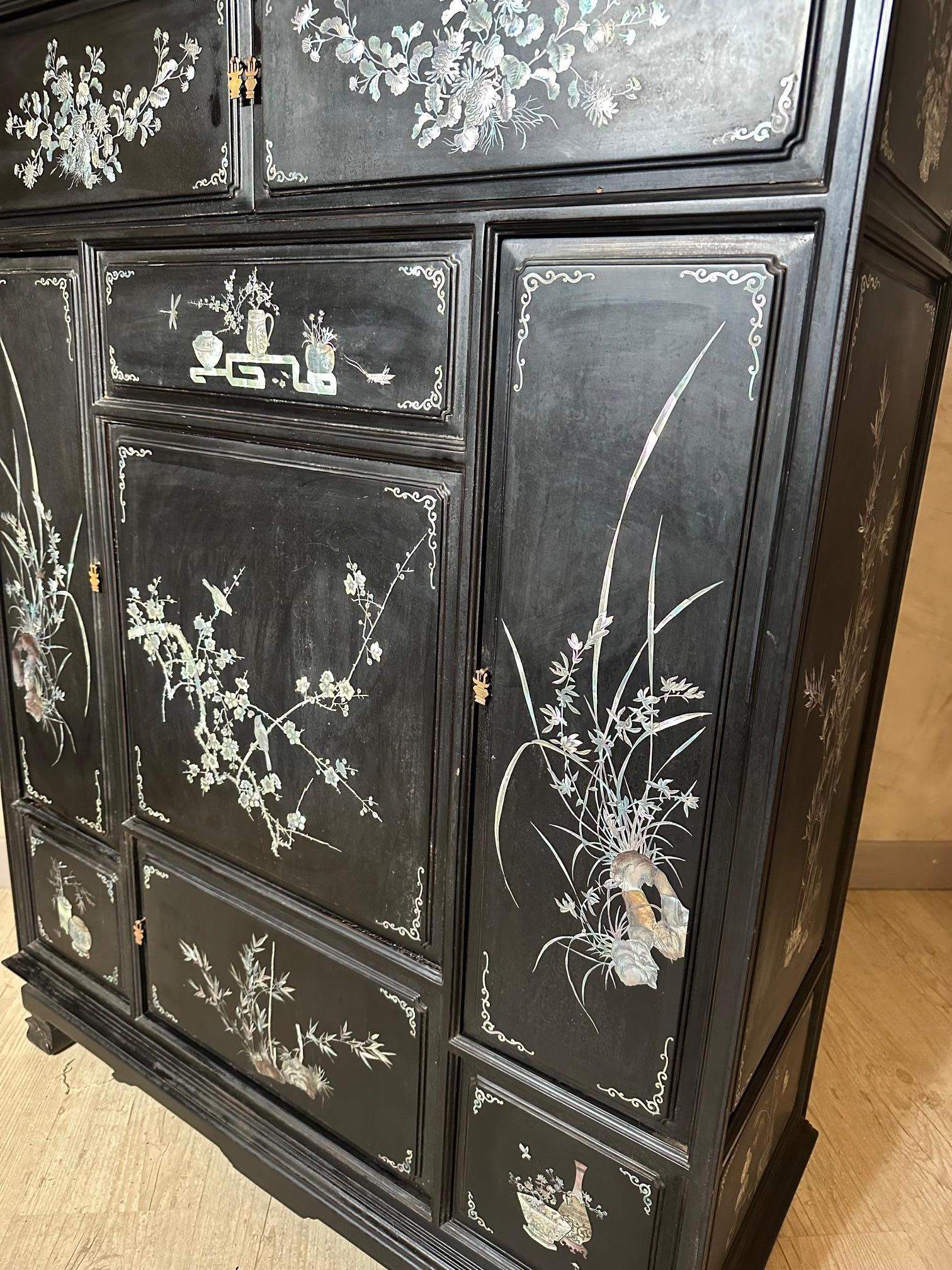 20th century Vietnamese Mother-of-pearl and Laquered Wood Cupboard, 1950s For Sale 9