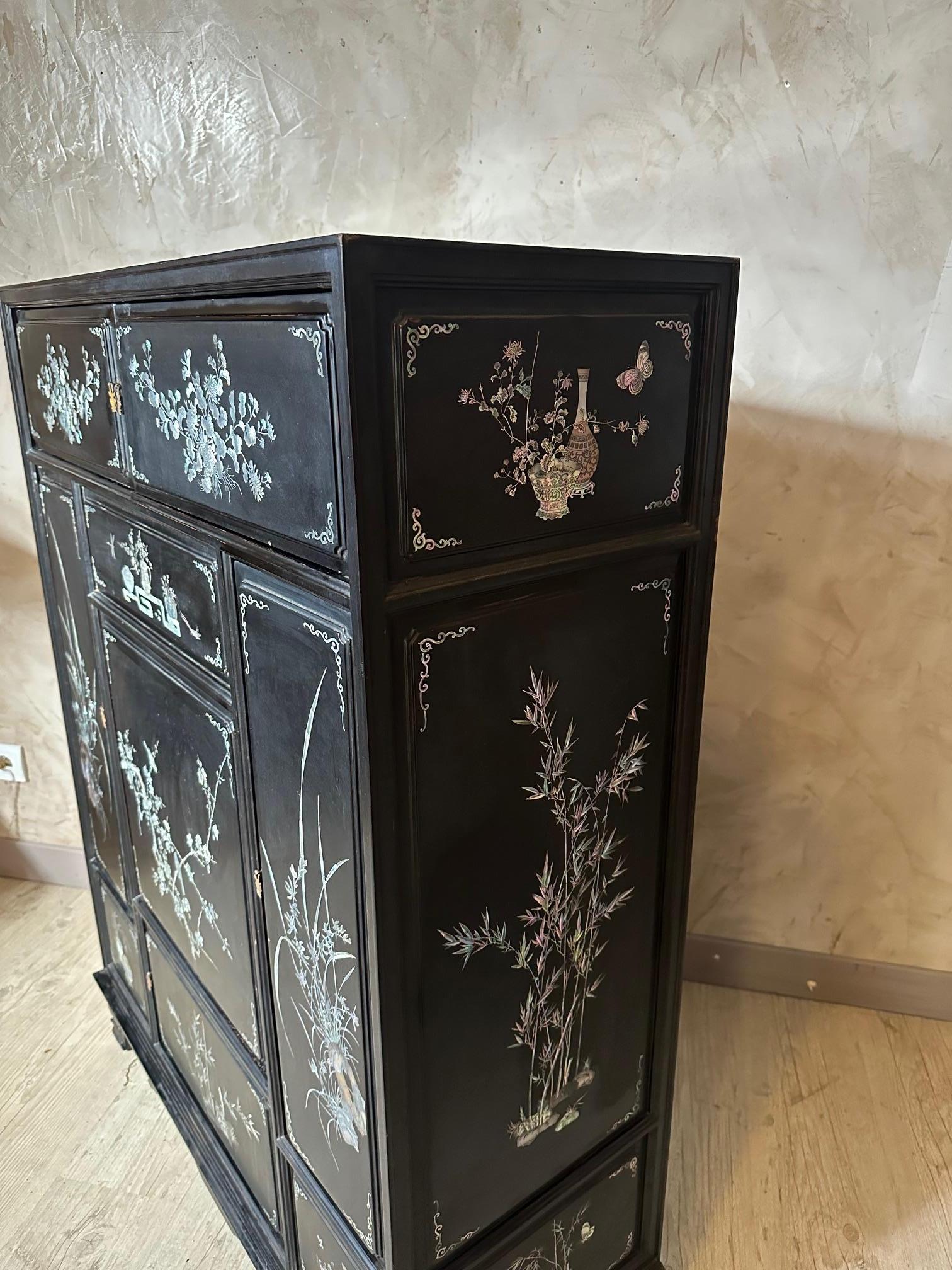 20th century Vietnamese Mother-of-pearl and Laquered Wood Cupboard, 1950s For Sale 10
