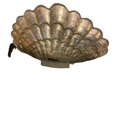 Vincent Garnier lampe de bureau en étain en forme de coquille de palourde, années 1950