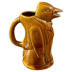 Brocca a forma di corvo in ceramica argentina del XX secolo, anni '50
