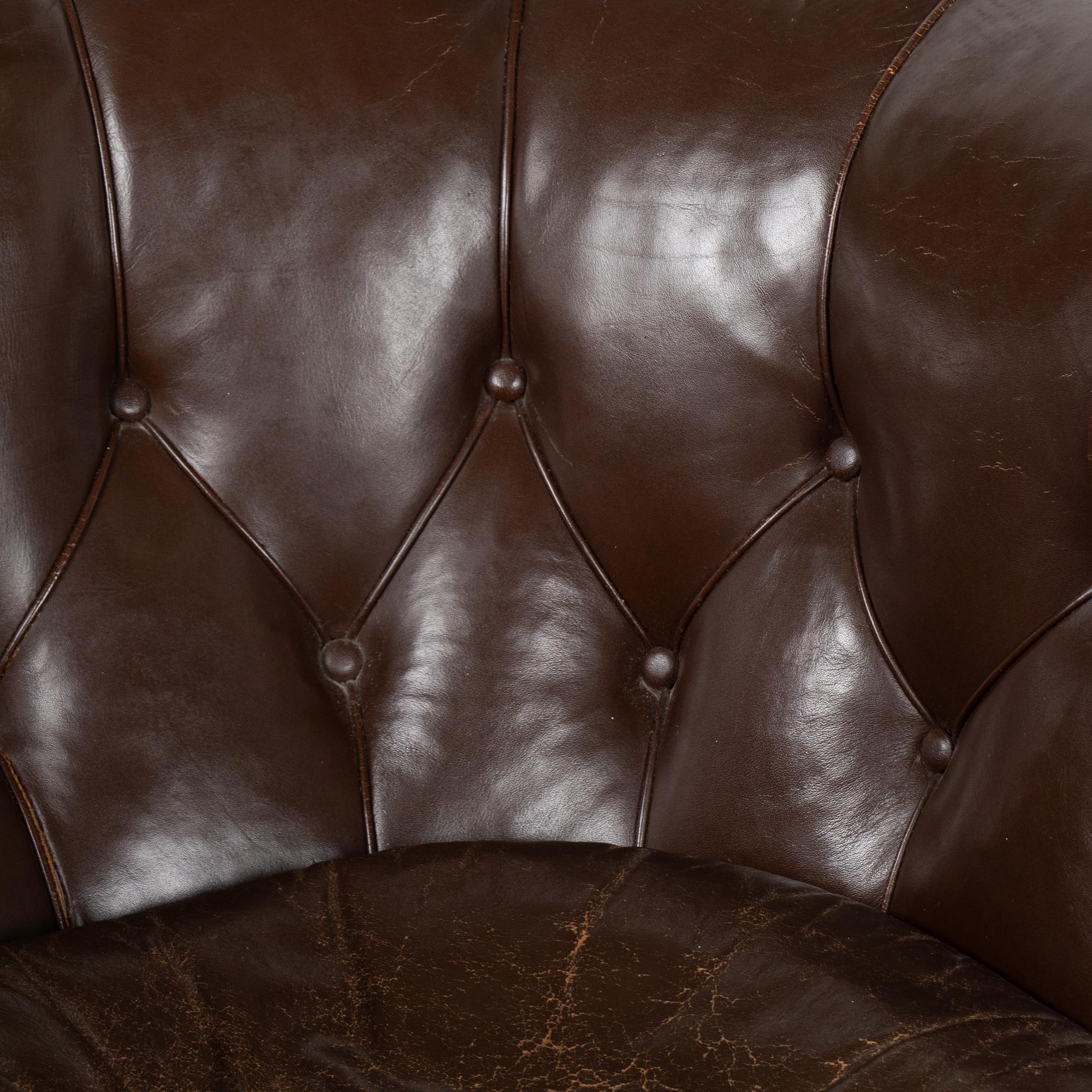 20th Century Vintage Brown Leather Club Chairs, Denmark For Sale 2