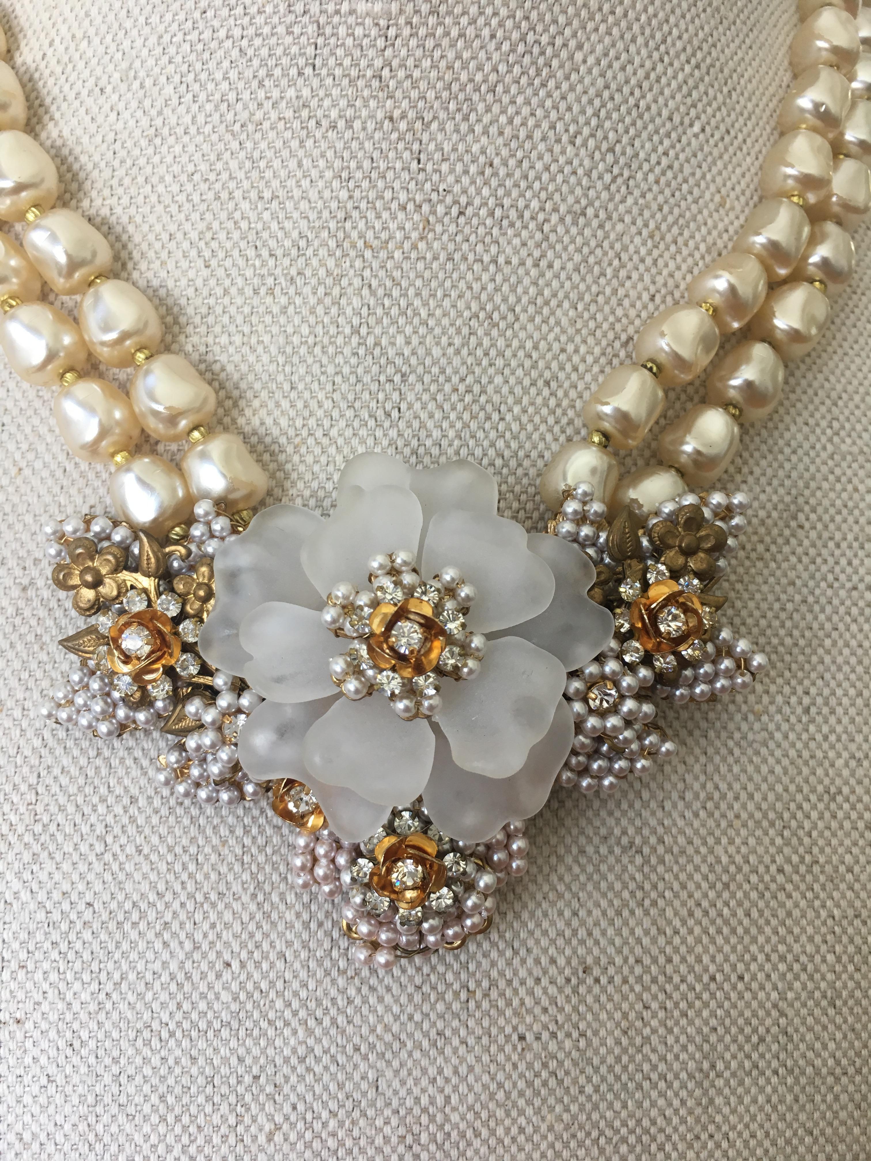 American 20th Century Vintage Camellia and Pearl Costume Necklace, Probably Hagler For Sale