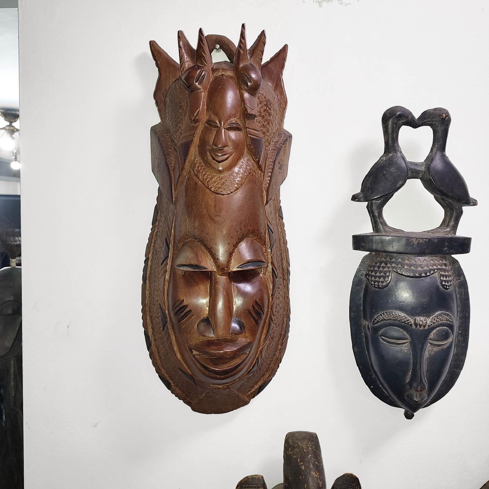 20th Century Vintage Carved Wood Mask, African Folk Art In Good Condition For Sale In Bochum, NRW