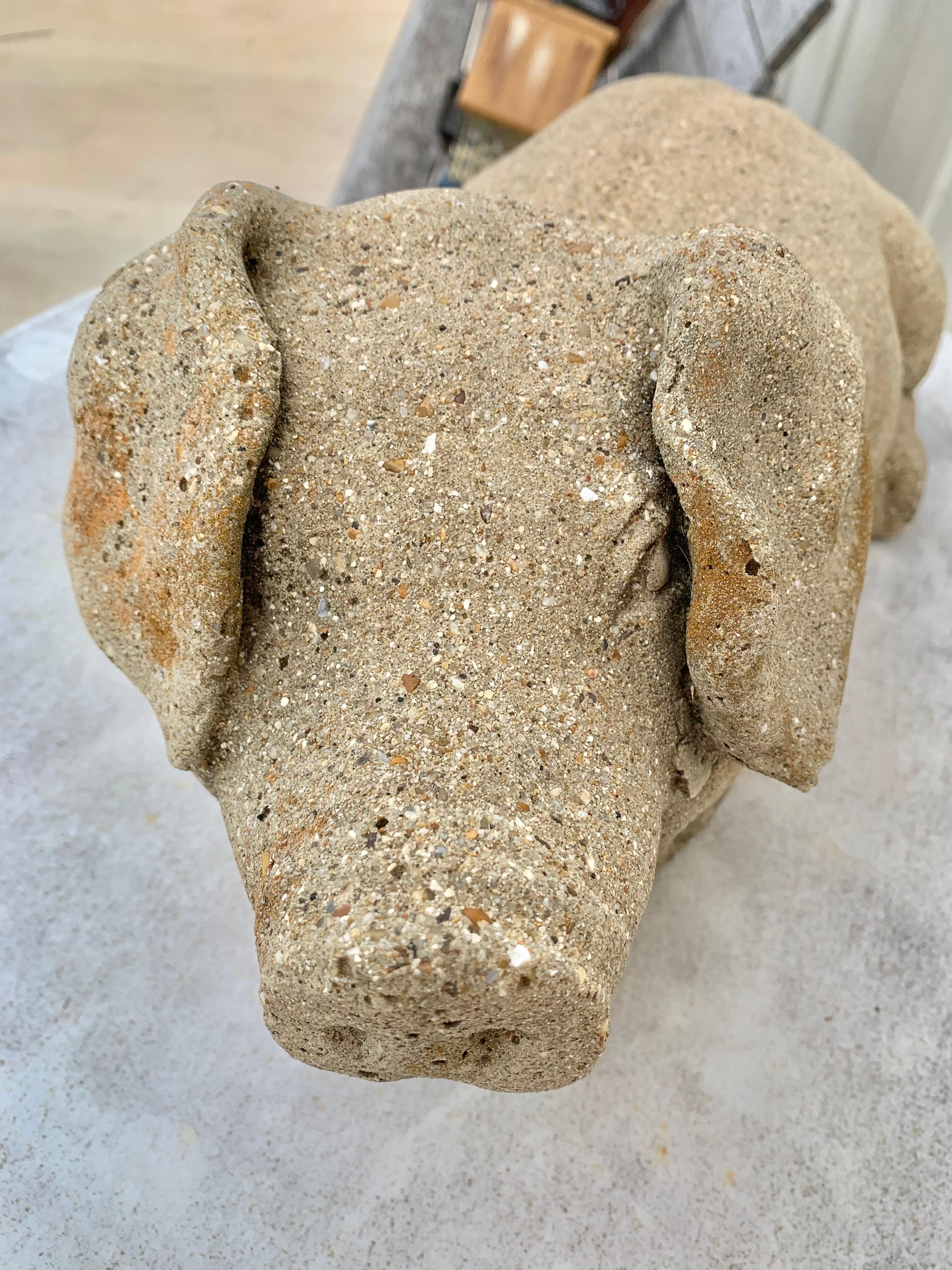 Estatua de cerdo de jardín de hormigón del siglo XX en venta 6