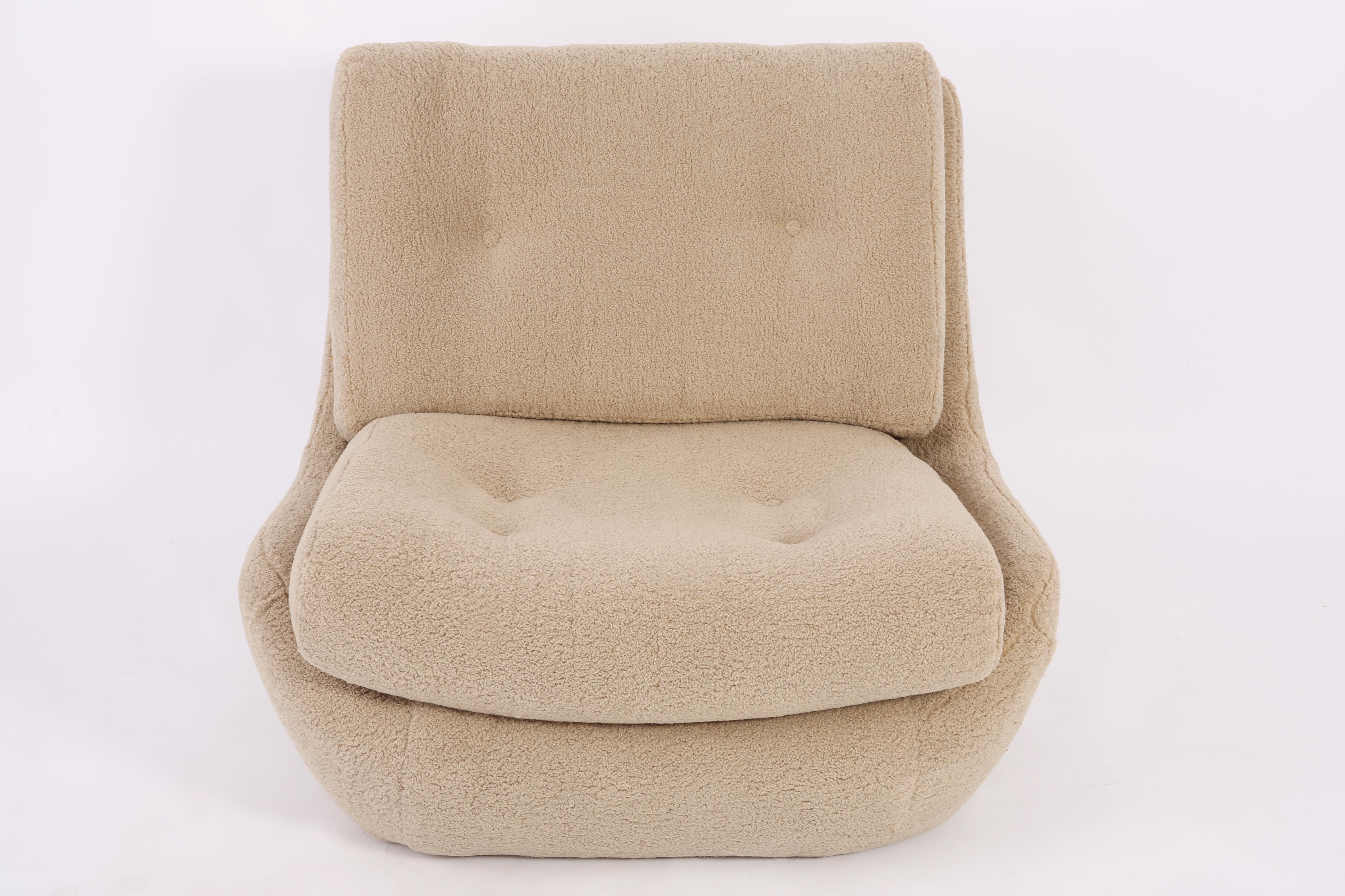 Hand-Crafted 20th Century Vintage Creme Boucle Atlantis Big Armchair, 1960s For Sale