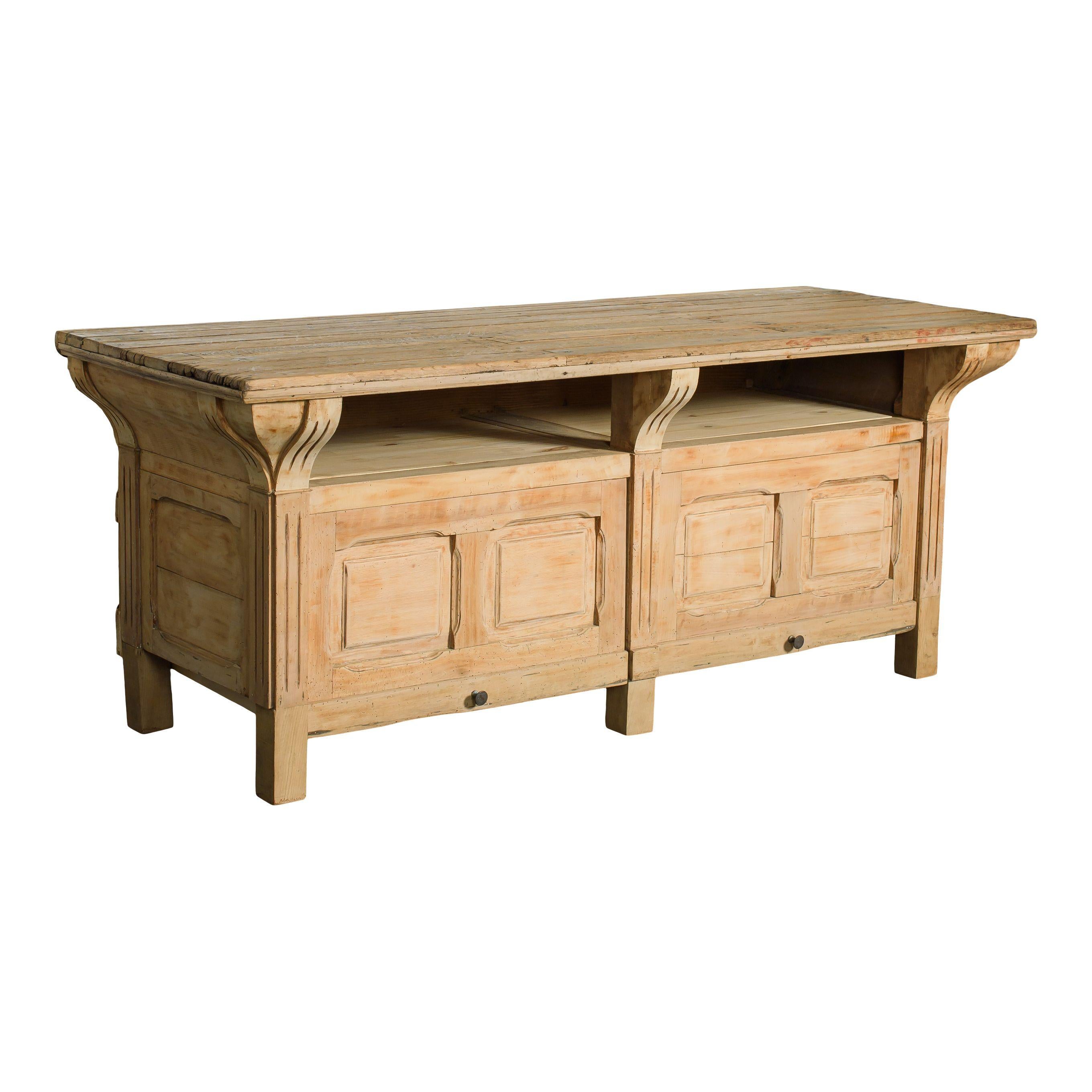 20th Century Vintage French Oak Counter In Good Condition For Sale In Fullerton, CA