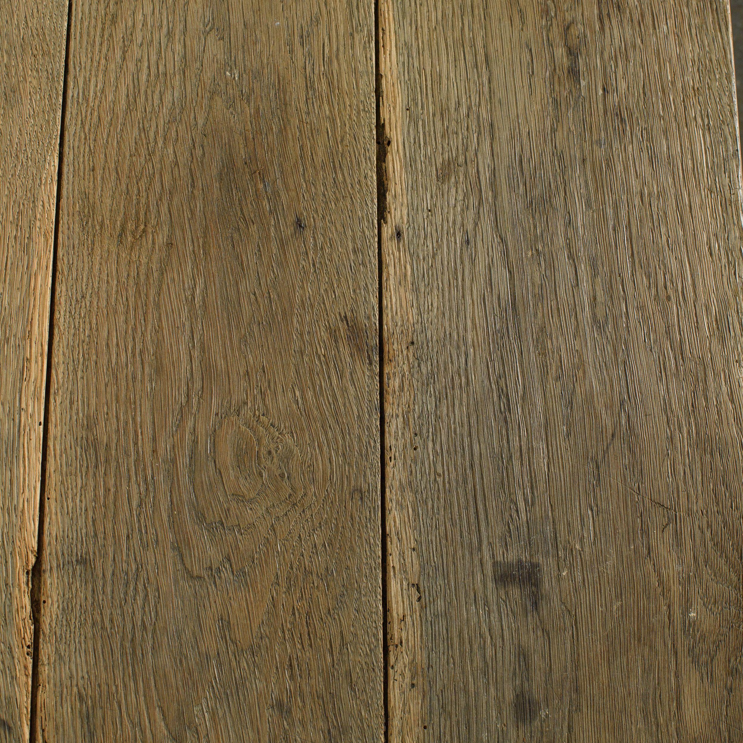 Bois 20ème siècle Vintage Français Petit Wood Table en vente