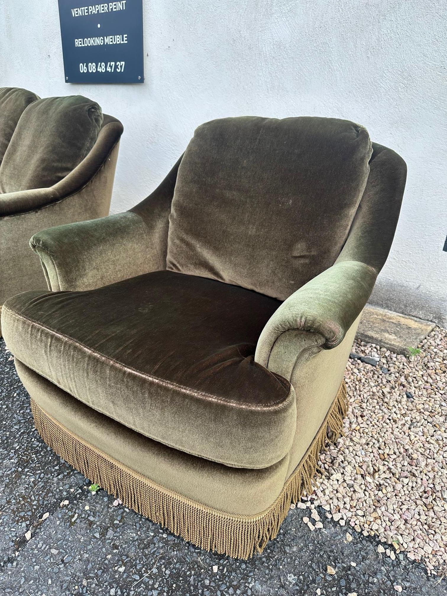 Milieu du XXe siècle 20e siècle Canapé et deux fauteuils en velours français à franges, 1960