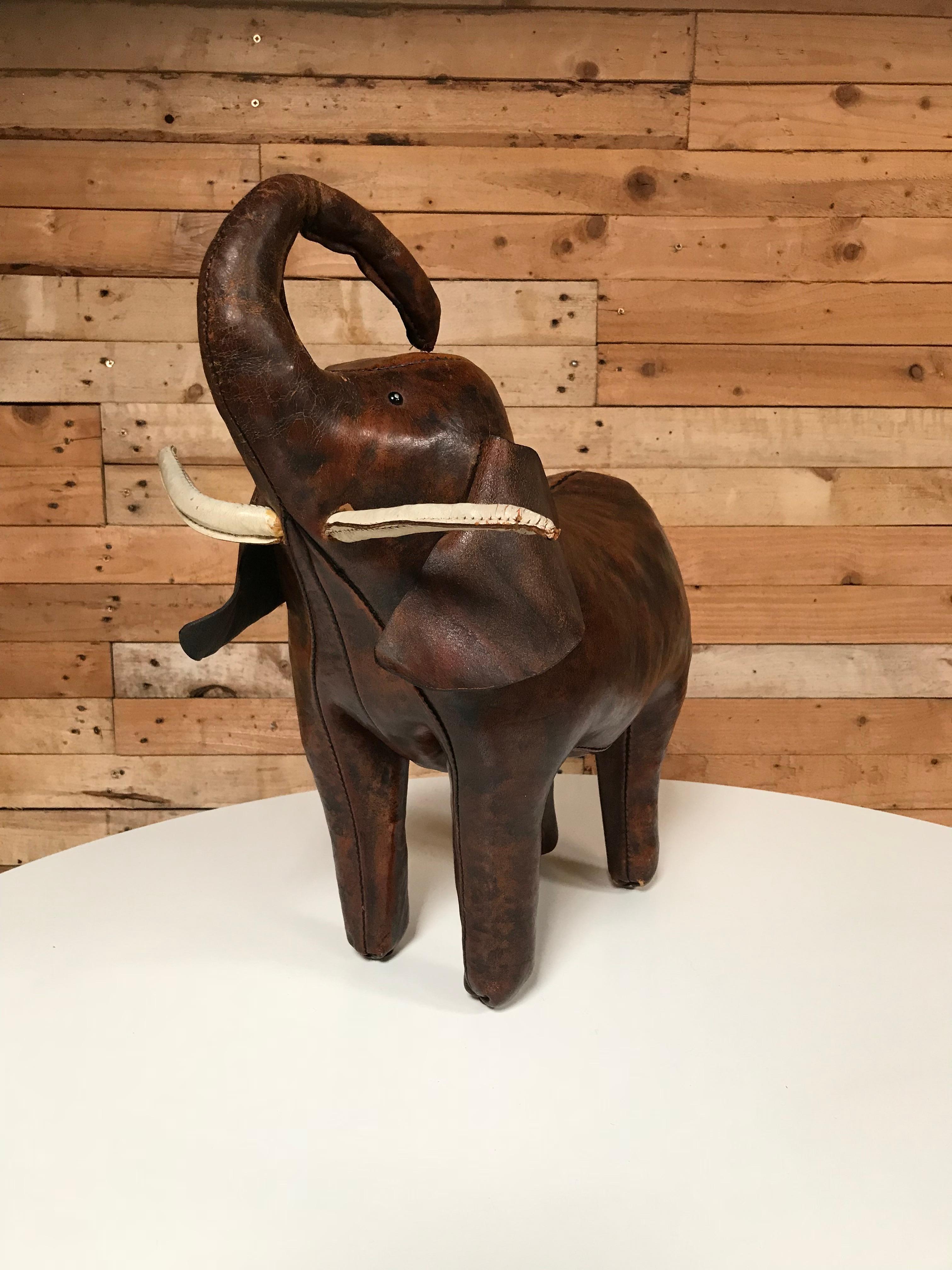 20th Century Vintage Full Leather Elephant In Good Condition In Markington, GB