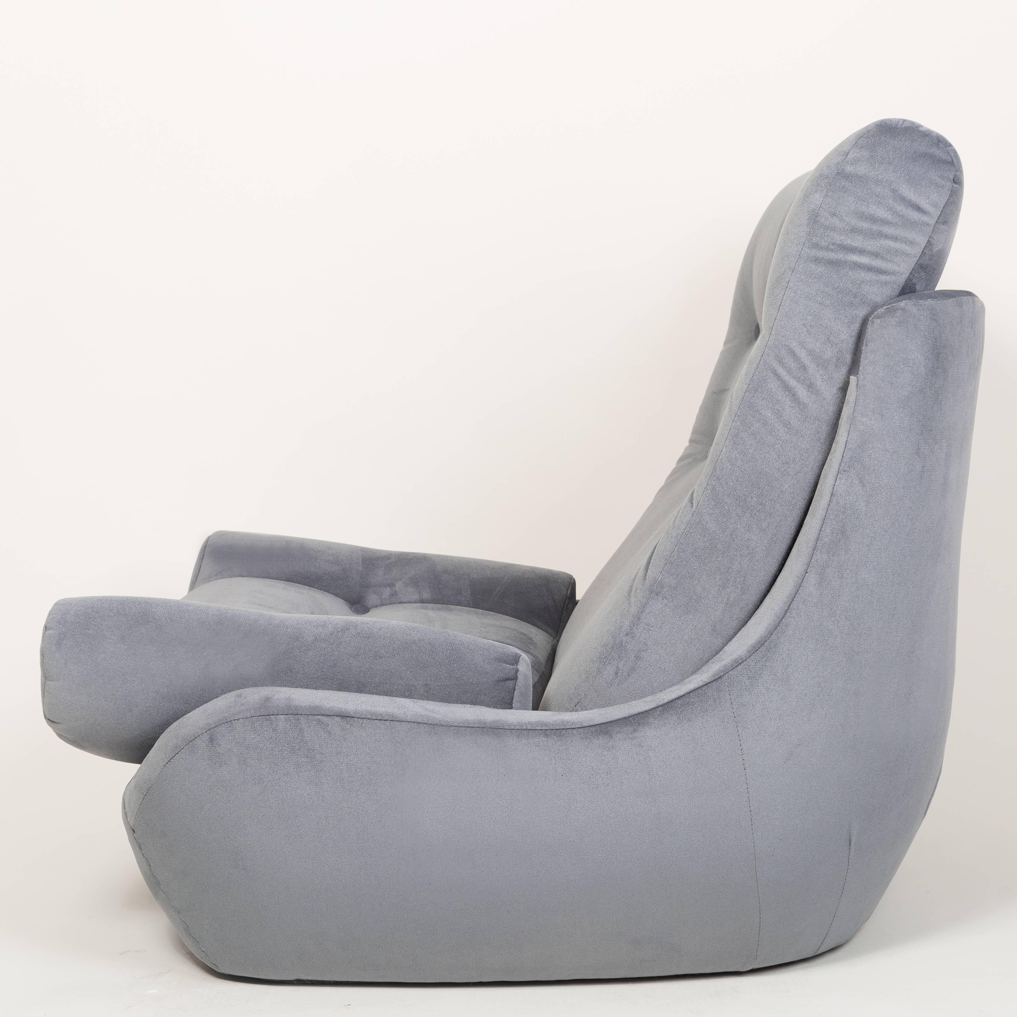 Giant Atlantis Sessel aus grauem Samt des 20. Jahrhunderts, 1960er Jahre (Polnisch) im Angebot