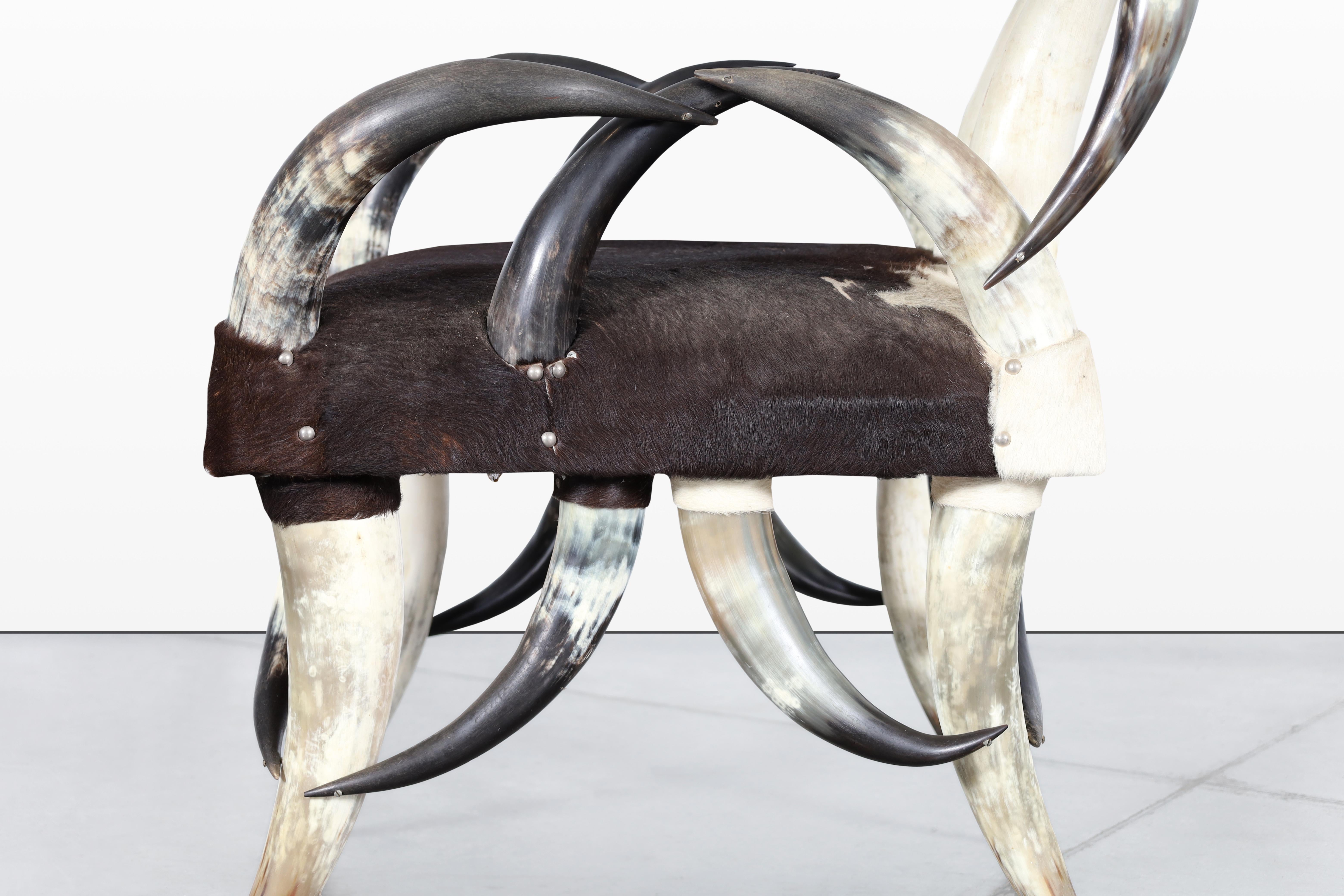 20. Jahrhundert Vintage Horn Stuhl und Ottomane im Angebot 5
