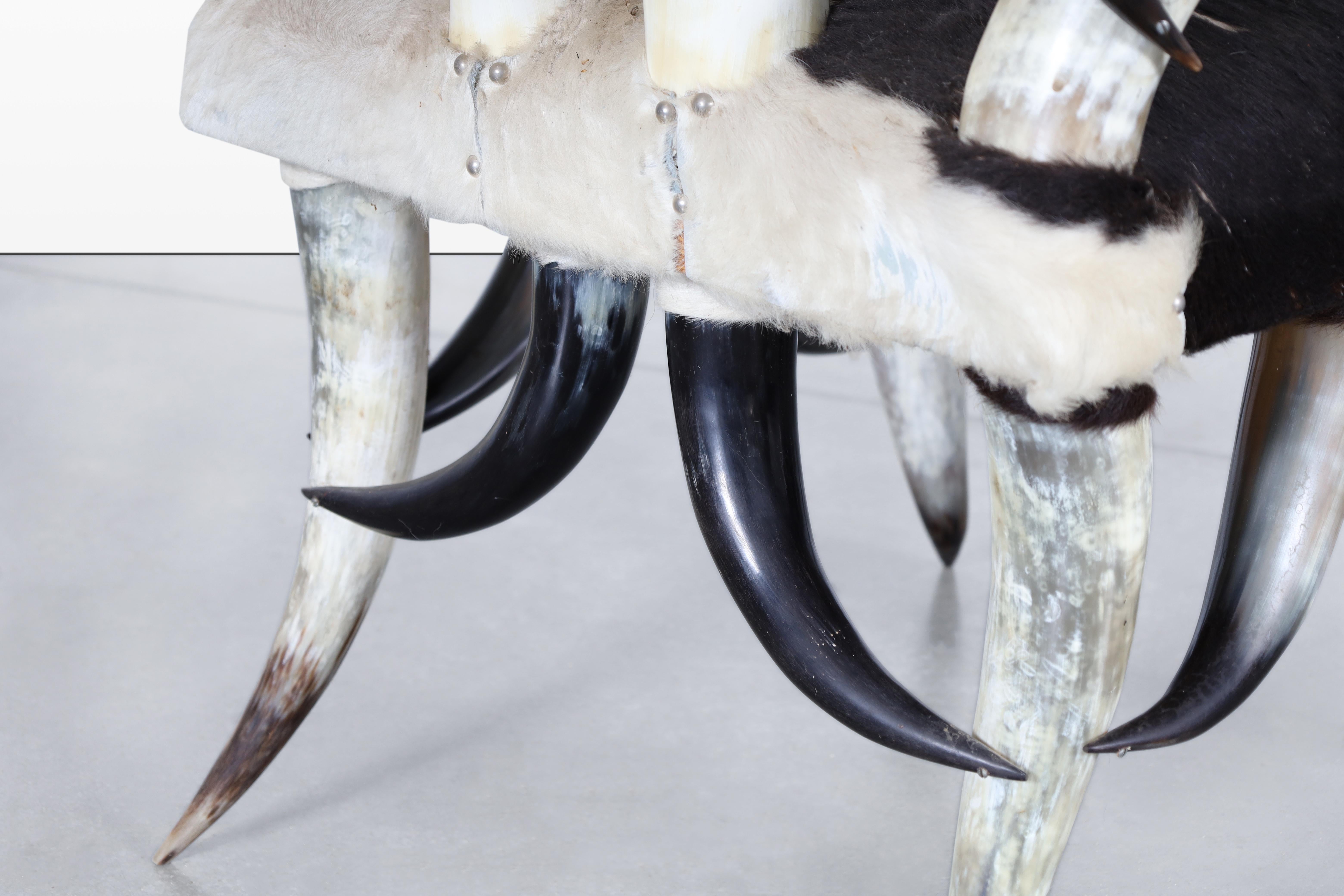 20. Jahrhundert Vintage Horn Stuhl und Ottomane im Angebot 9