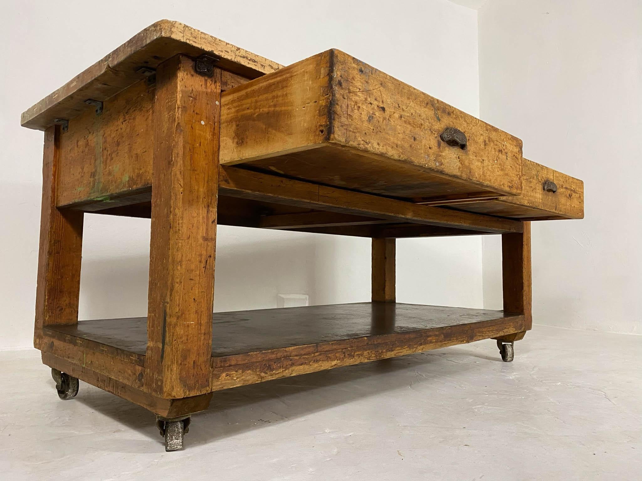 English 20th Century Vintage Industrial Workbench Baker's Table Kitchen Island Worktable For Sale