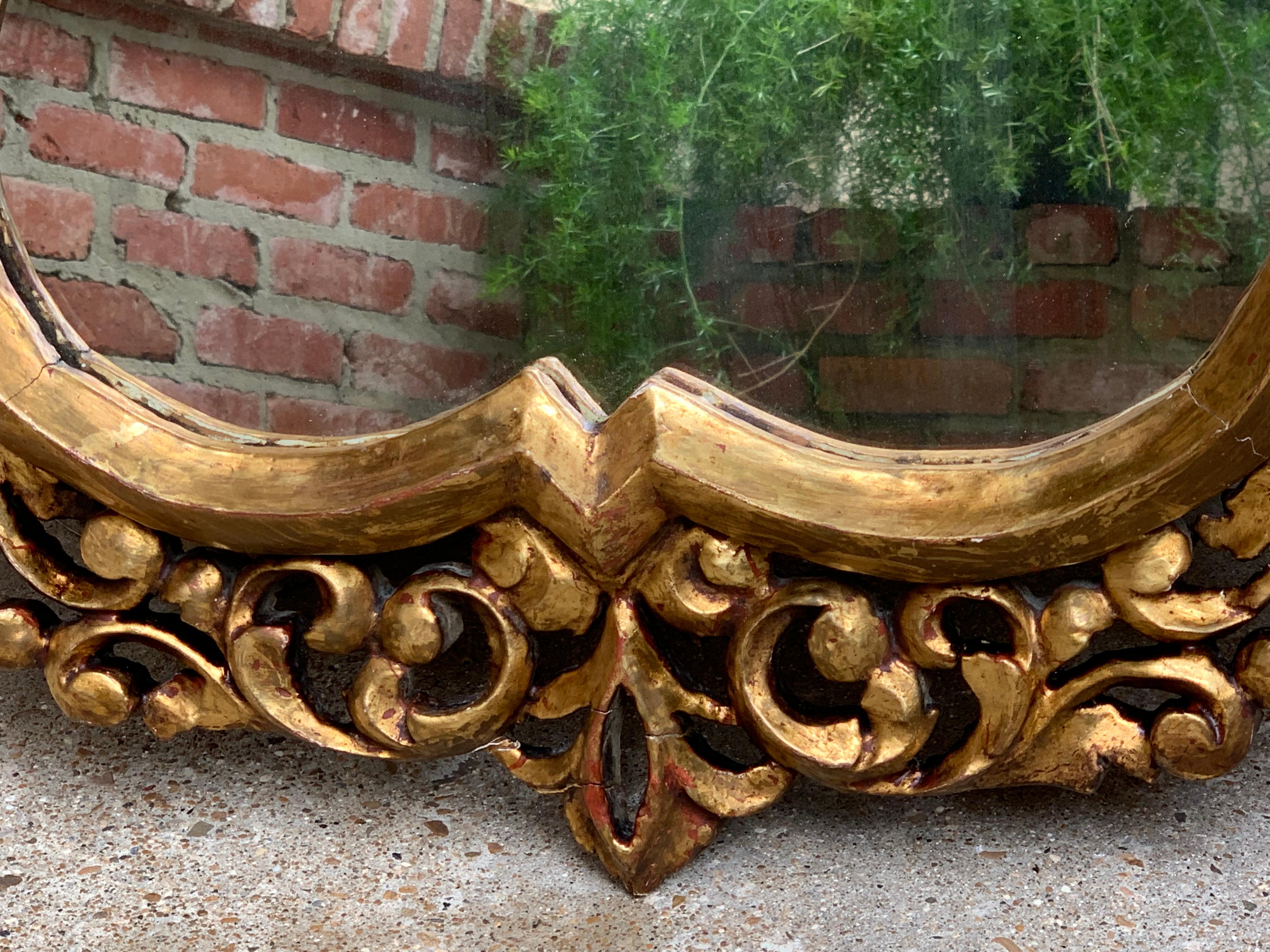 20th Century Vintage Italian Carved Wood Gold Gilt Frame Wall Mirror Gesso 4