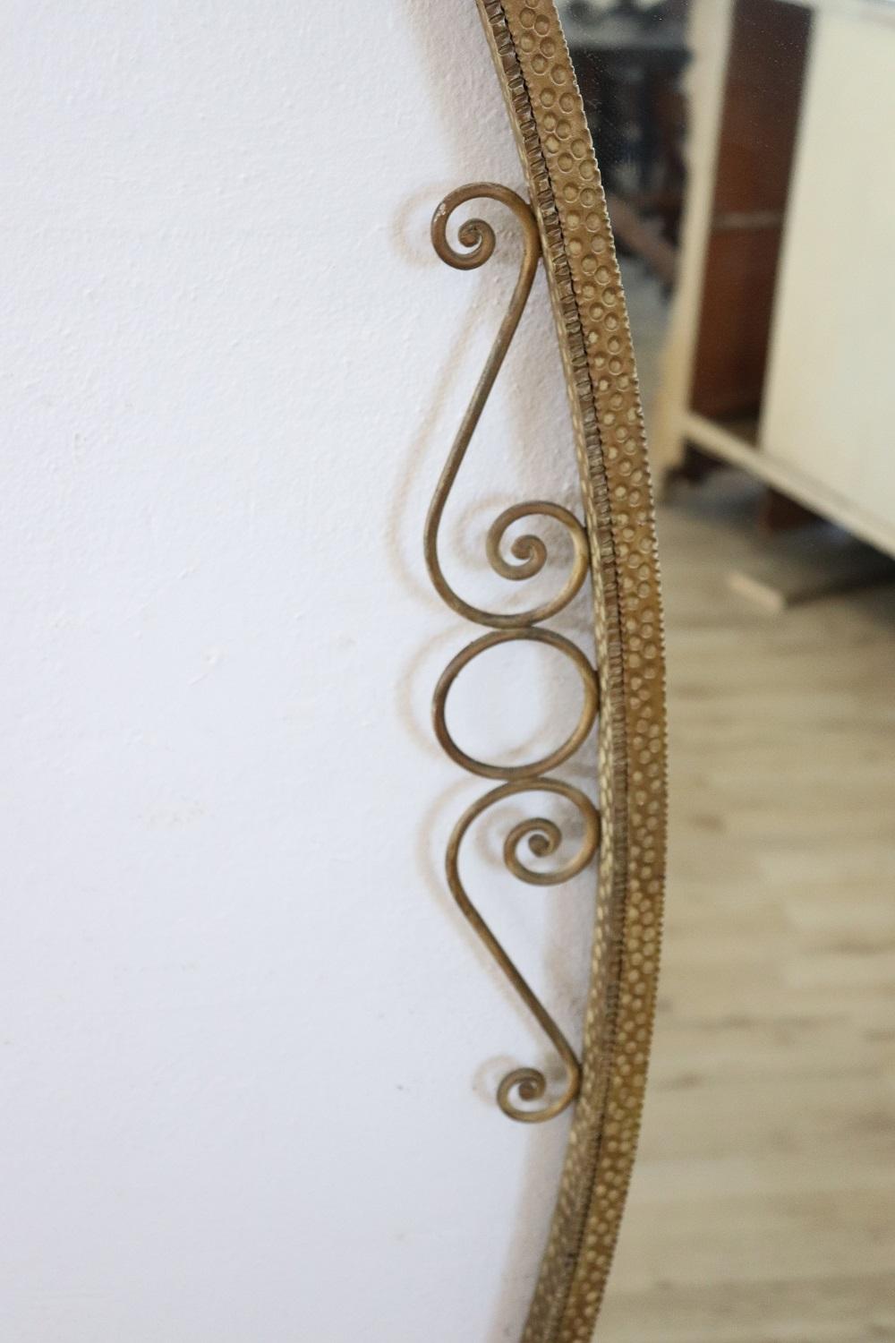 Miroir mural en fer doré italien du 20e siècle en vente 1