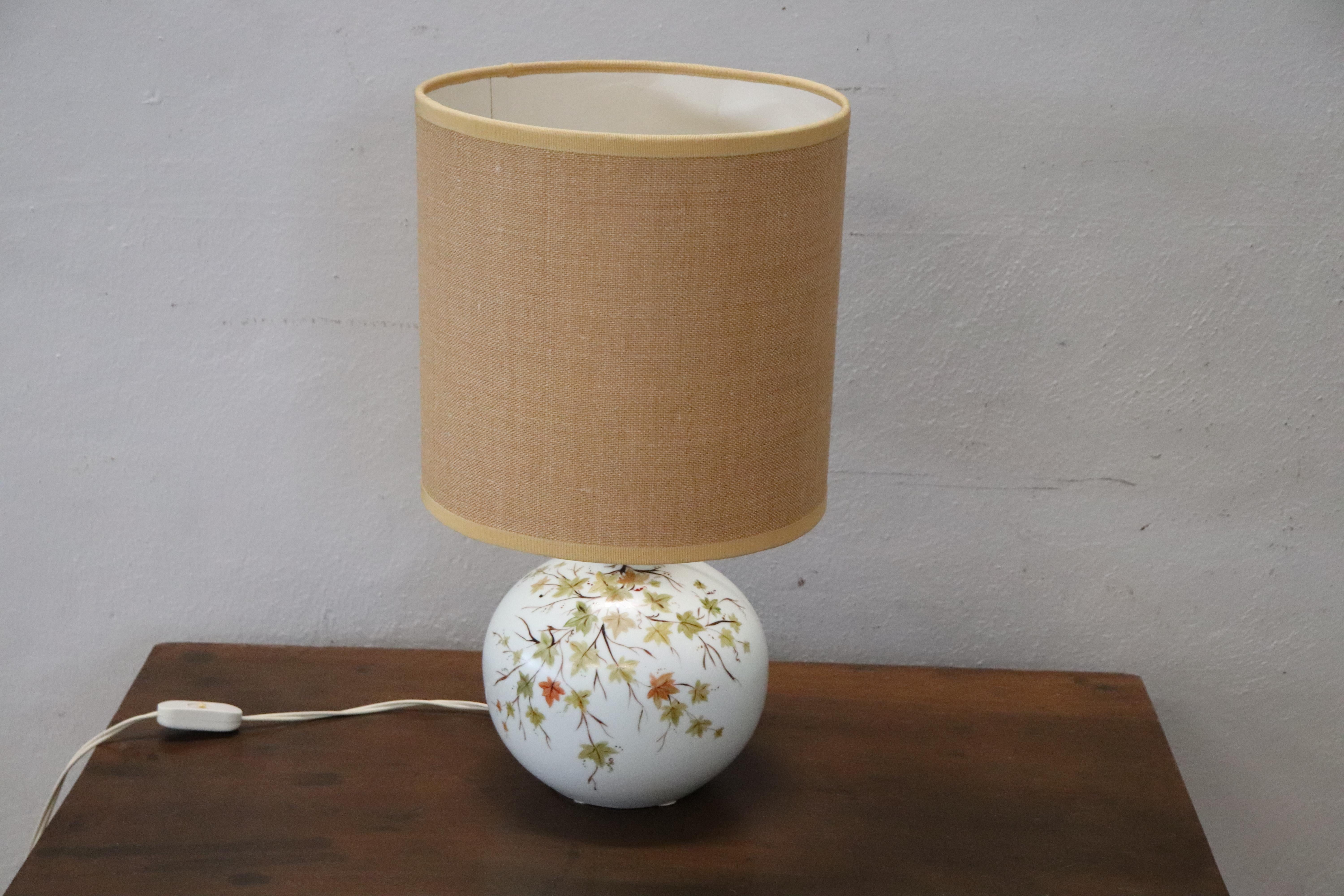 20th Century Vintage Italian Hand Painting Ceramic Table Lamp In Good Condition In Casale Monferrato, IT