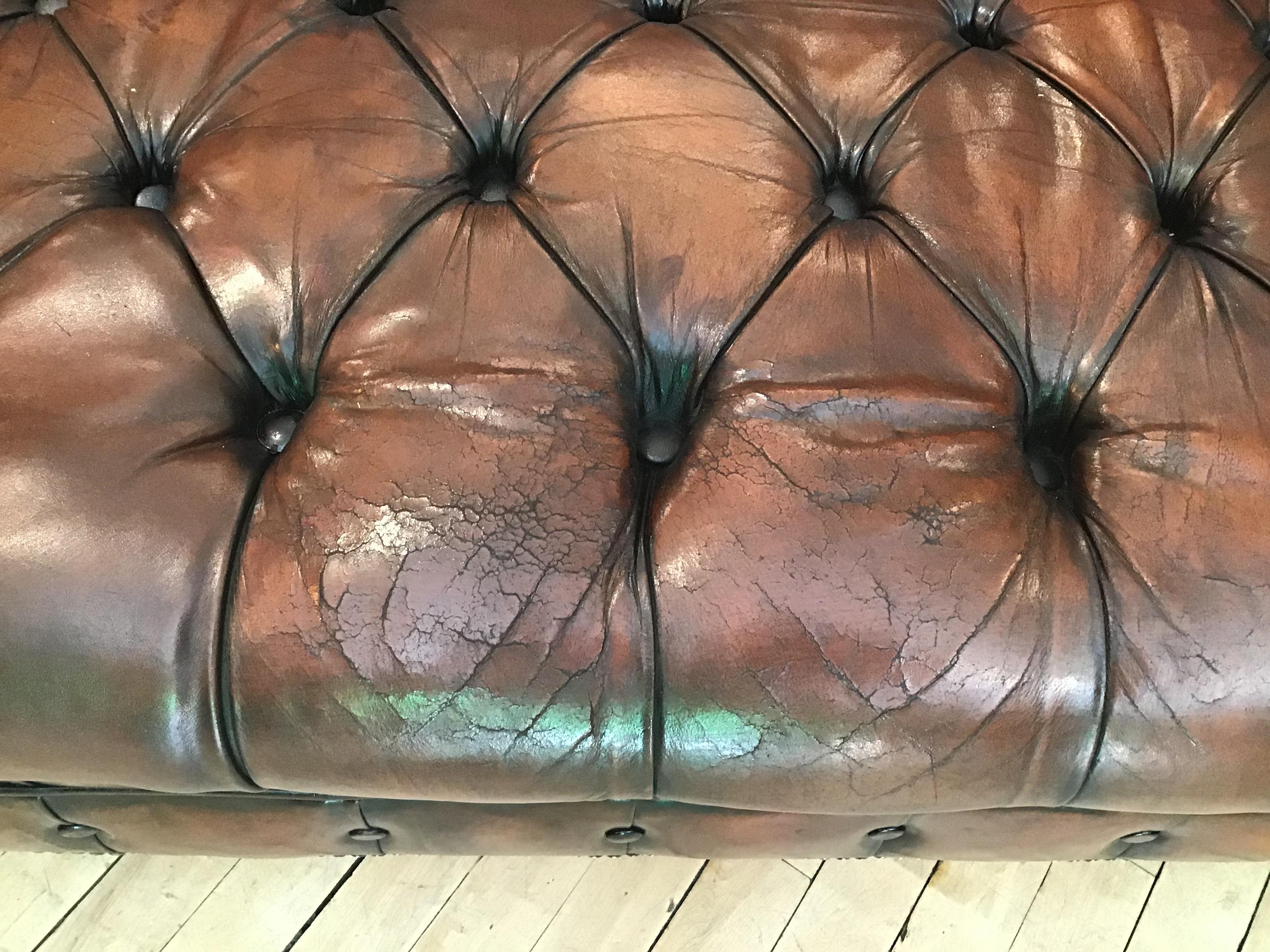 20th Century Vintage Leather Chesterfield Three Seater Sofa, in Rich Nutty Brown In Good Condition In London, GB
