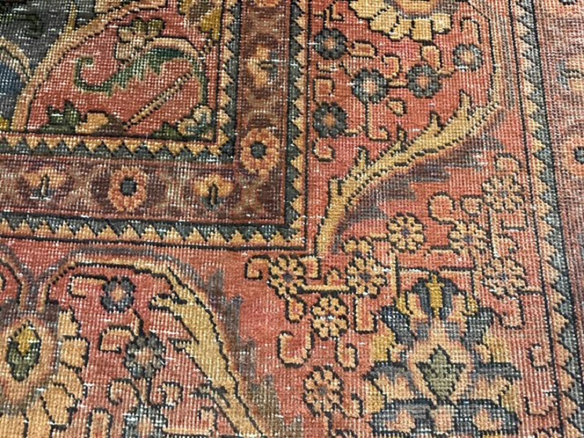 20. Jahrhundert Vintage Oushak (Wolle) im Angebot