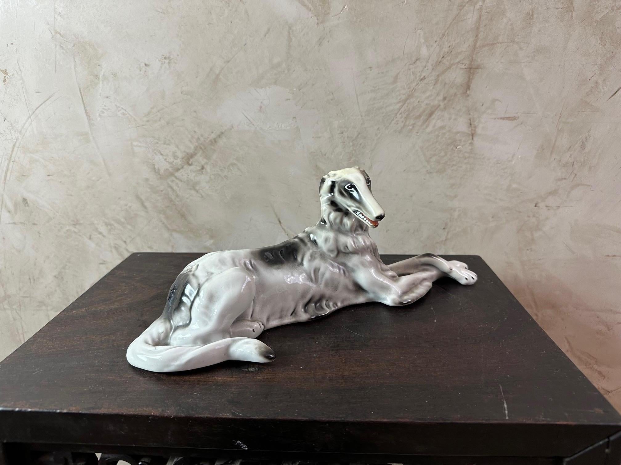 Russische Vintage-Porzellanskulptur eines Windhundes aus dem 20. Jahrhundert, 1960er Jahre im Angebot 3