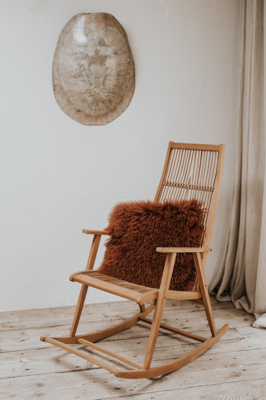 20th Century Vintage Rocking Chair For Sale 4