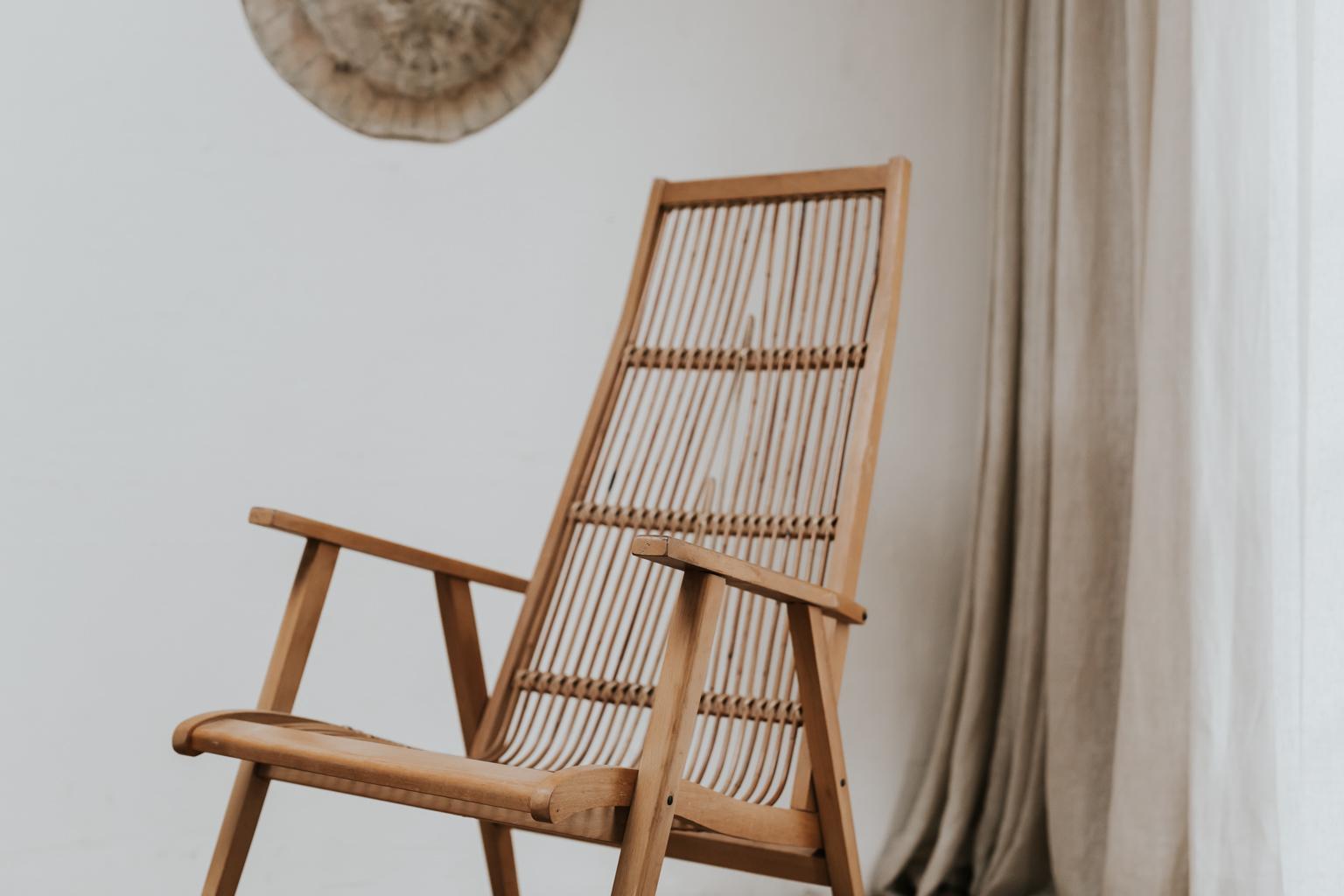 Straw 20th Century Vintage Rocking Chair For Sale