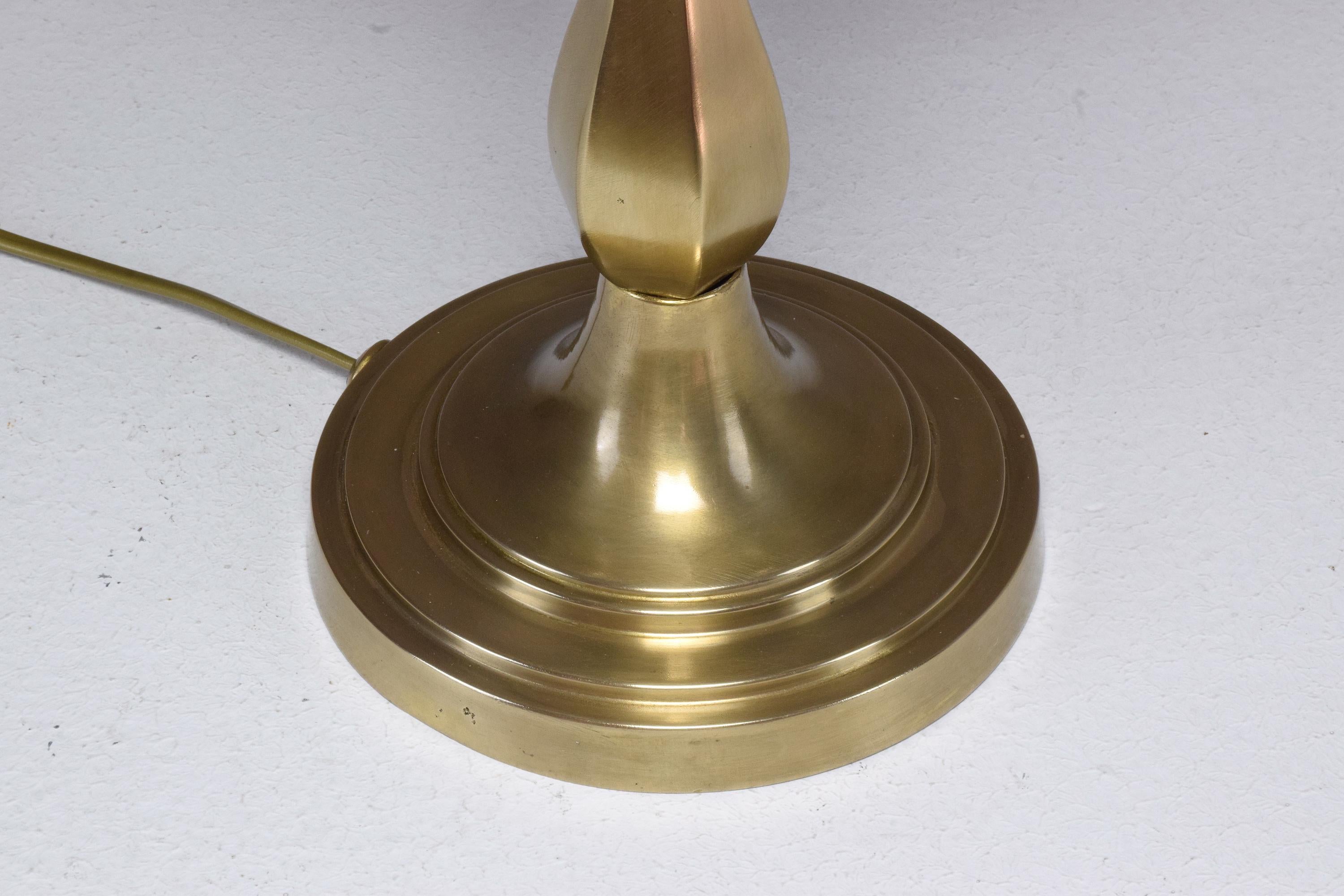 20th Century Vintage Three-Light Brass Table Lamp, 1960s 8