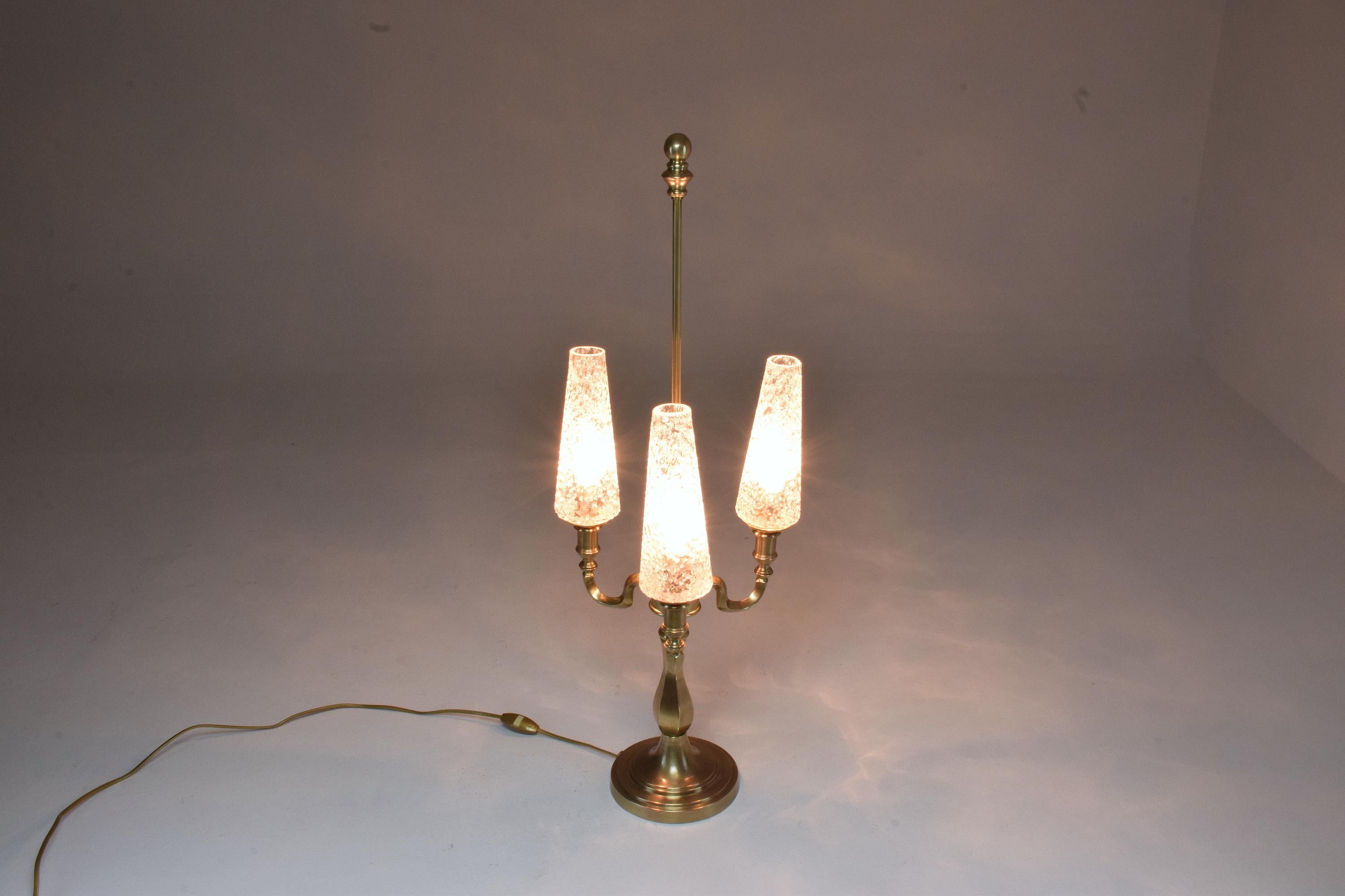 French 20th Century Vintage Three-Light Brass Table Lamp, 1960s
