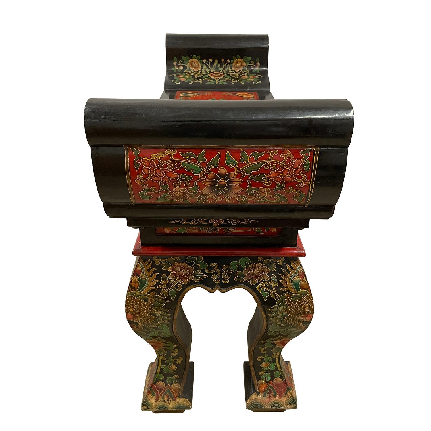 20th Century Vintage Tibetan Massive Painted Altar Table, Console For Sale 4