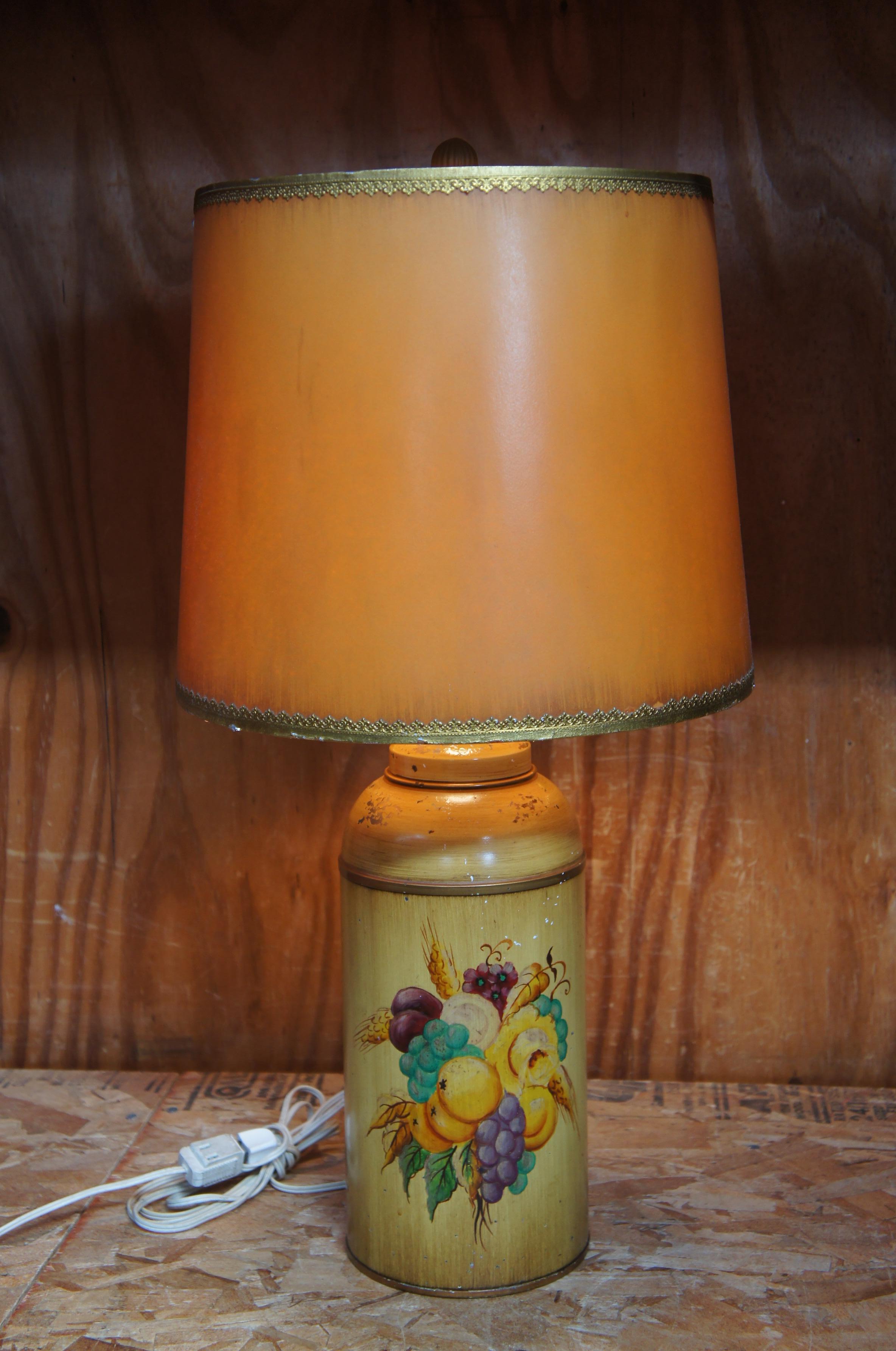 20th Century Vintage Tole Painted Floral Tin Tea Canister Jar Lamp W/ Shade For Sale 6