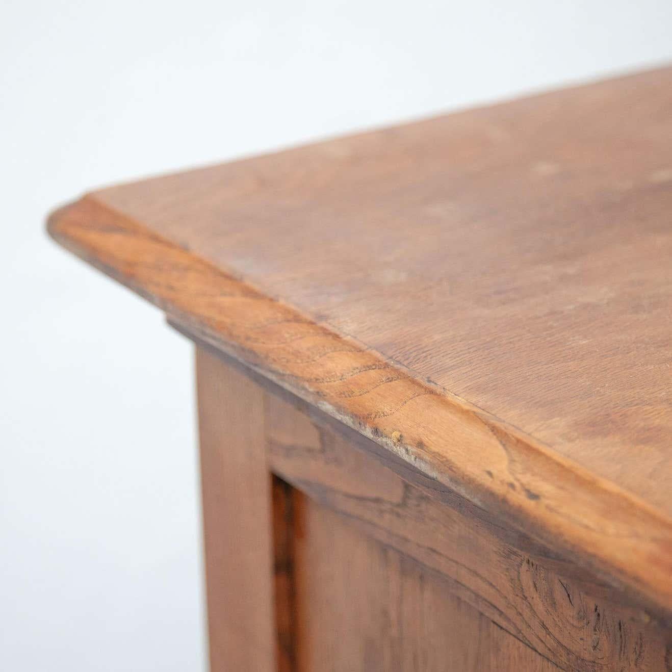 20ème siècle Vintage Bureau d'écriture traditionnel français en Wood en vente 10