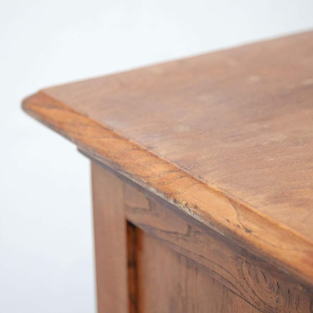 Traditioneller französischer Schreibtisch aus Holz aus dem 20. Jahrhundert im Angebot 11