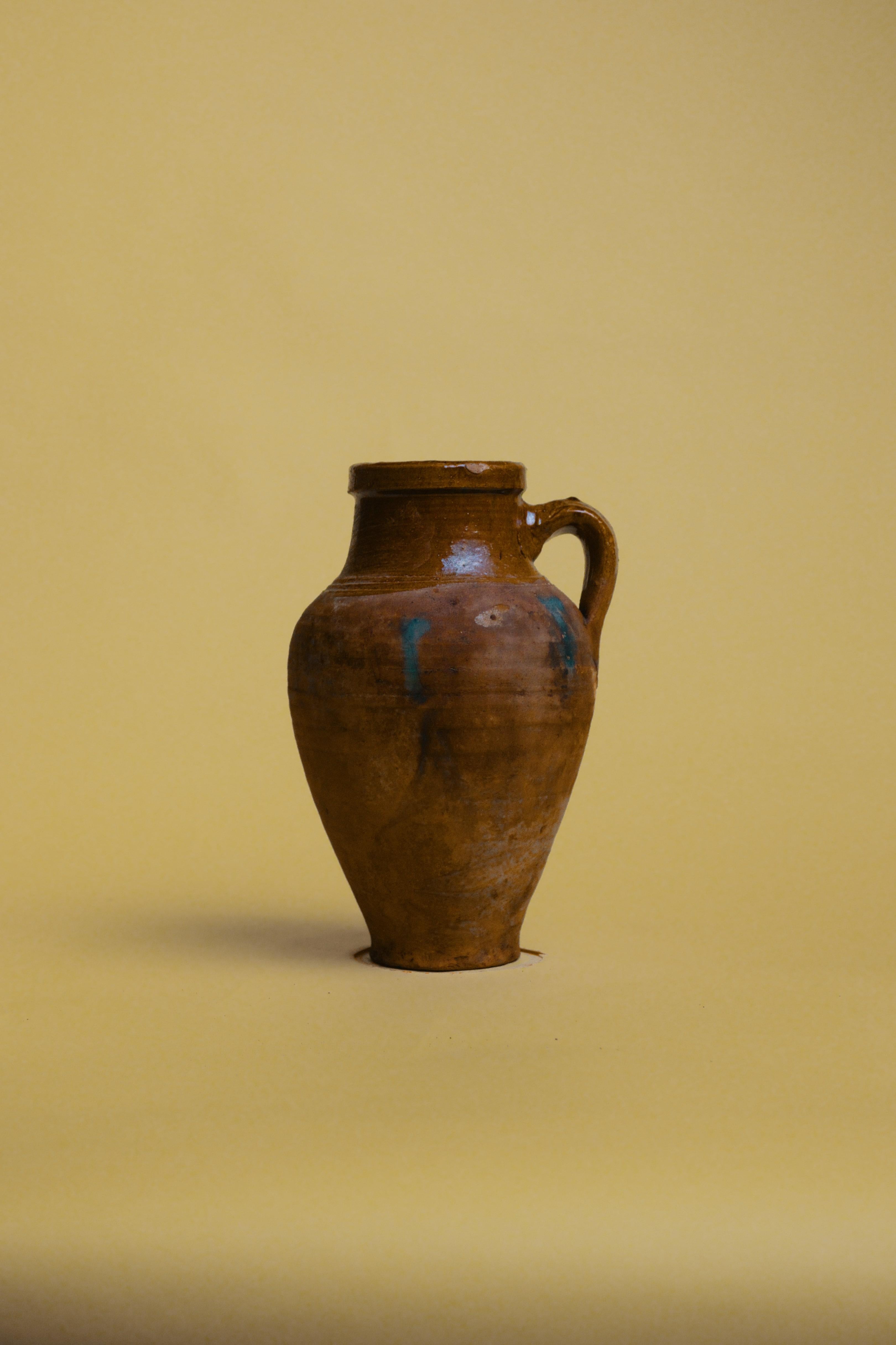 Rustico Brocca in terracotta turca d'epoca del XX secolo, ceramica artigianale rustica in vendita