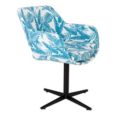 Fauteuil pivotant en velours à feuilles blanches et bleues vintage du XXe siècle, années 1960