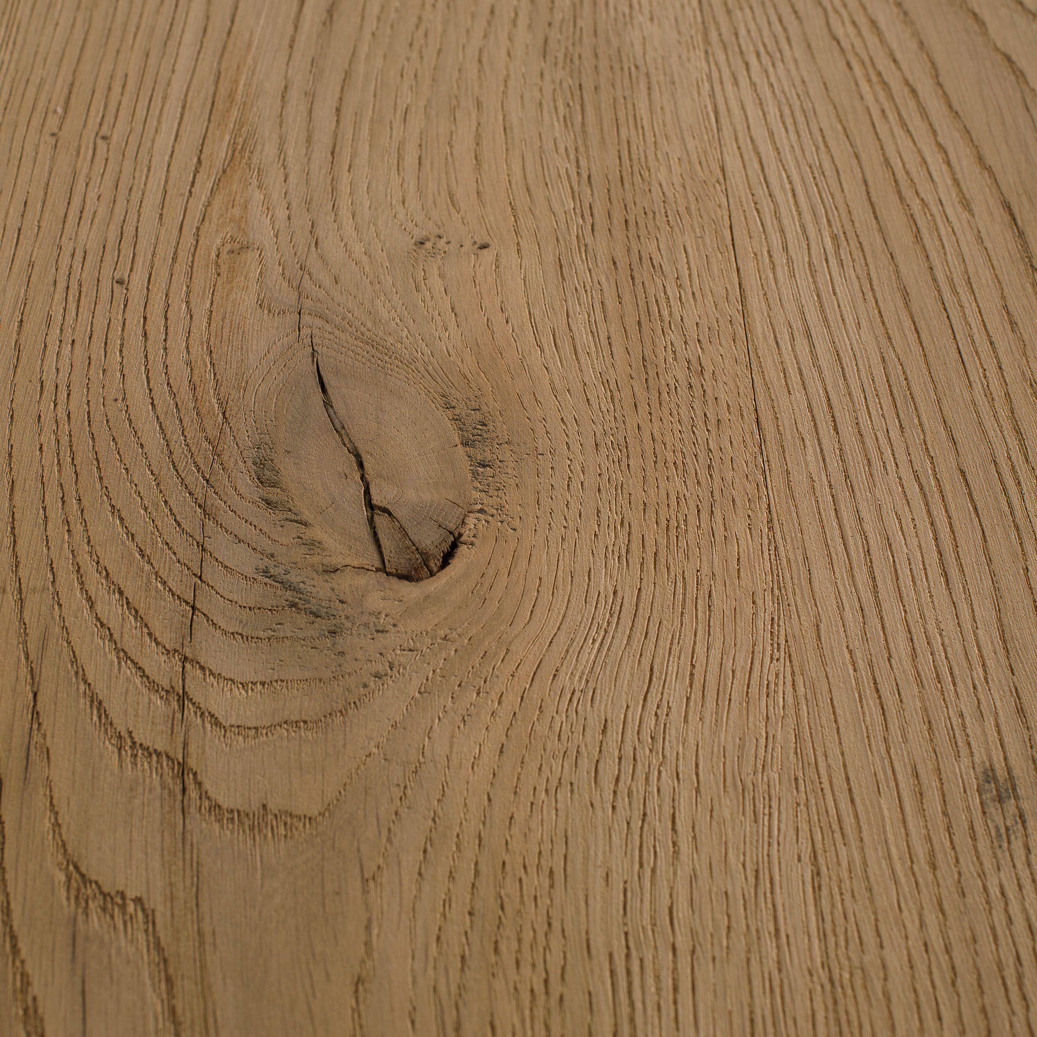 Vintage-Holztisch des 20. Jahrhunderts mit quadratischen Beinen im Zustand „Gut“ im Angebot in Fullerton, CA