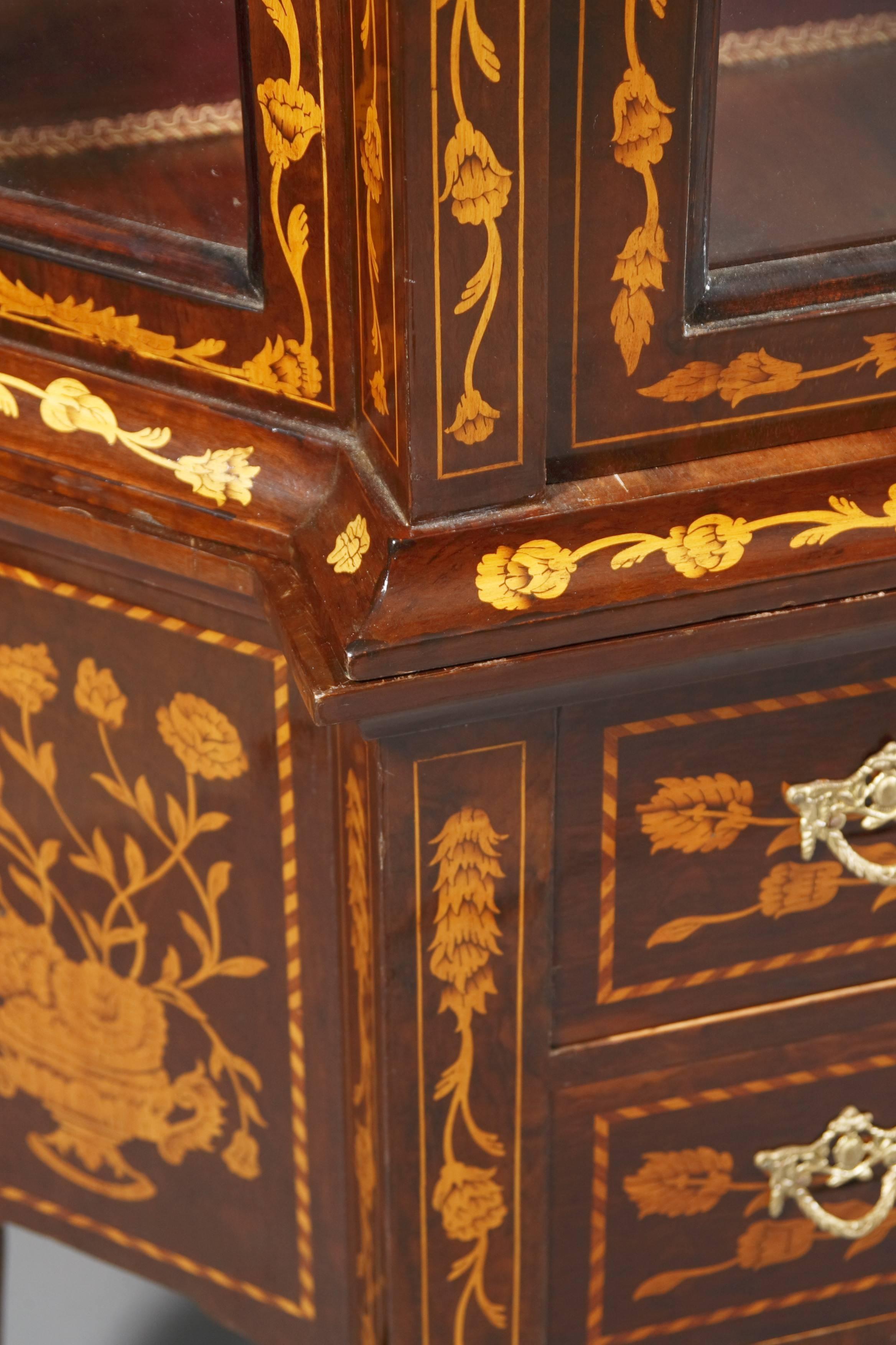 20th Century, Vitrine with Fine Inlay in the Dutch Baroque Style Mahogany Veneer For Sale 6