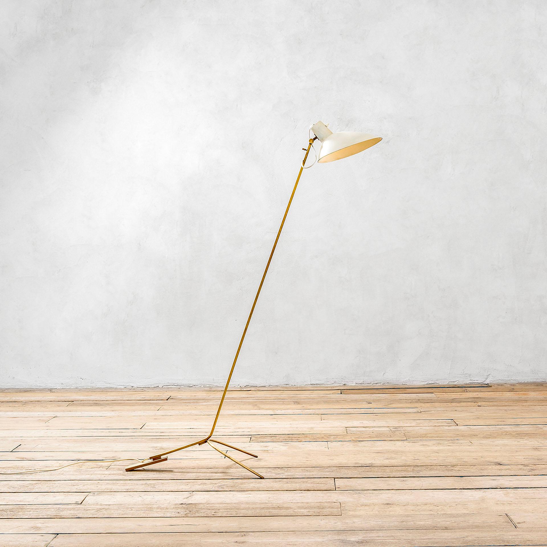 Mid-Century Modern 20th Century Vittoriano Viganò Floor Lamps Mod. 1047 for Arteluce, Early 50s For Sale